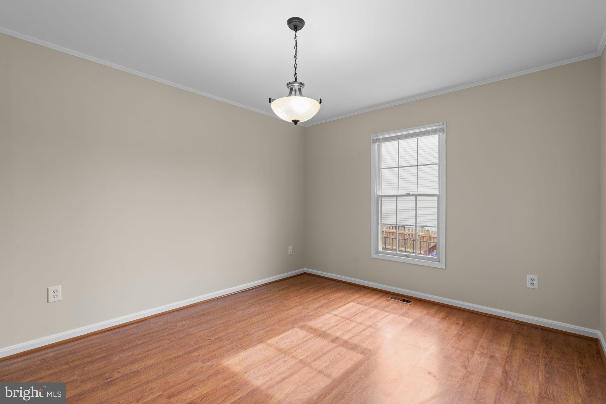 NOTTINGHAM VILLAGE - Residential