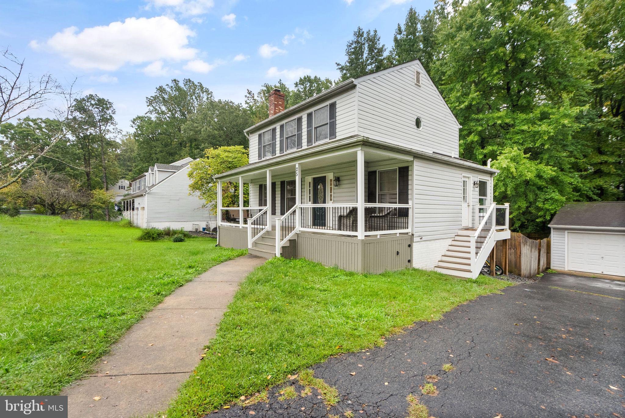 25 WASHINGTON AND LEE BOULEVARD