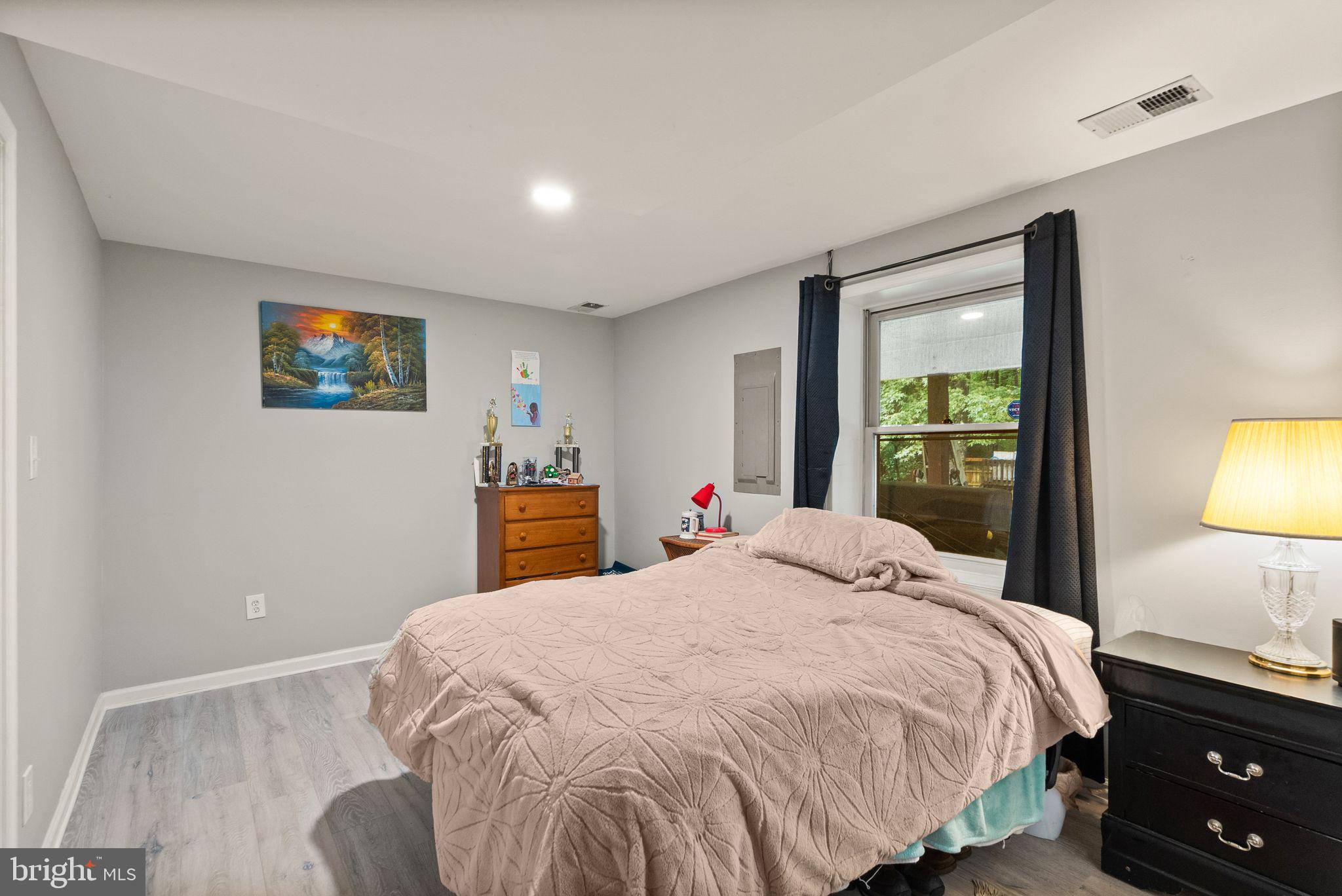 VISTA WOODS - Residential