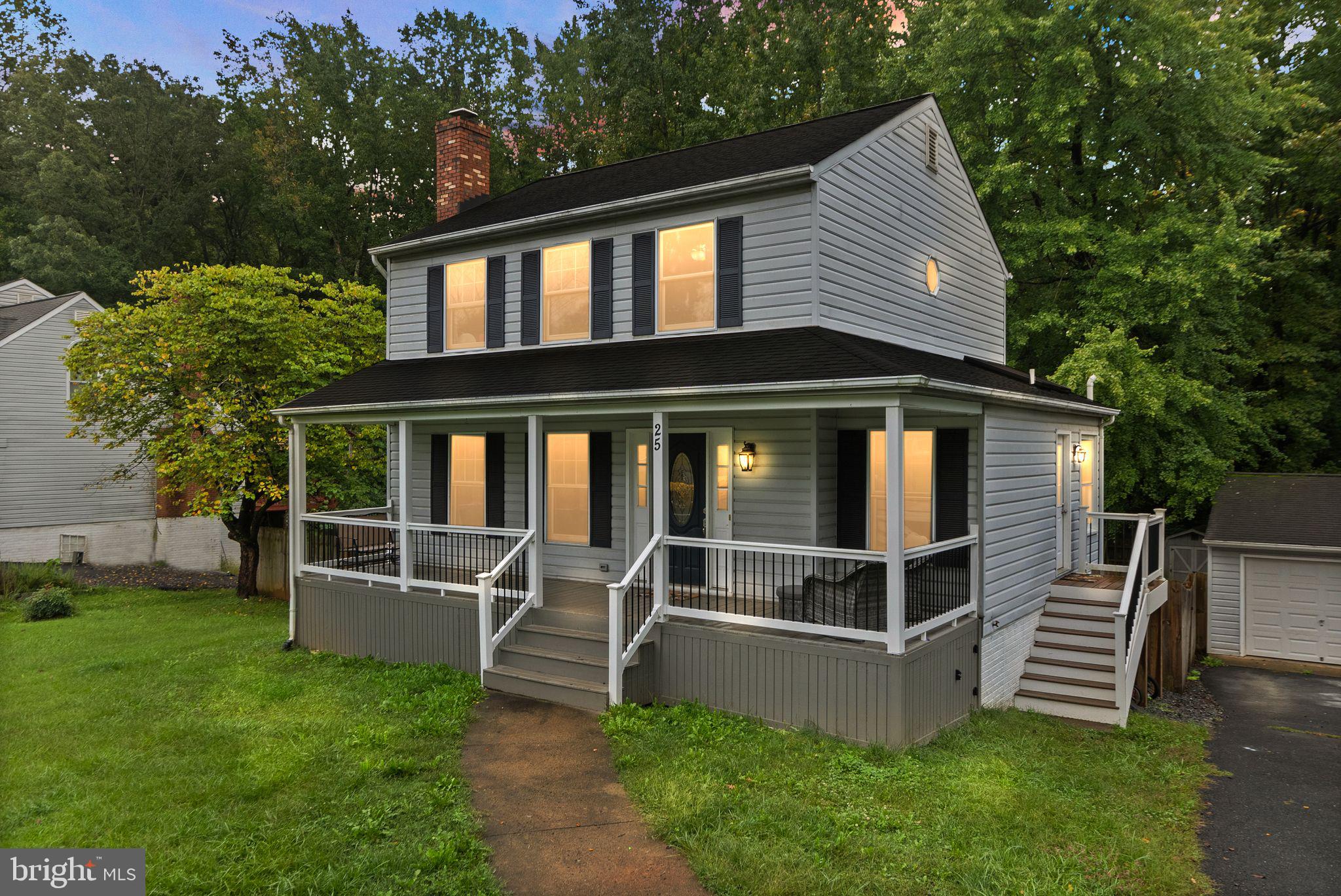 25 WASHINGTON AND LEE BOULEVARD