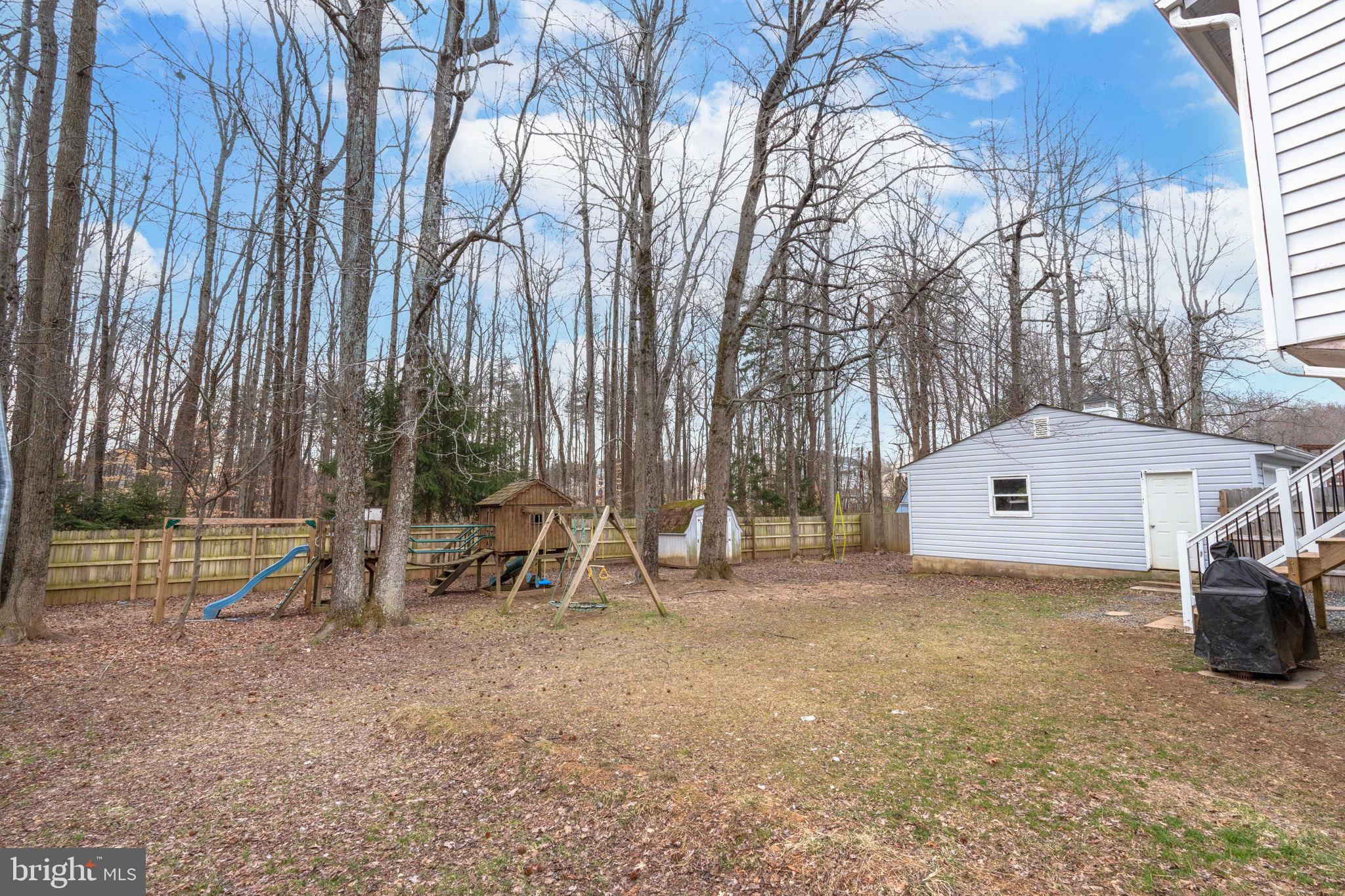 VISTA WOODS - Residential