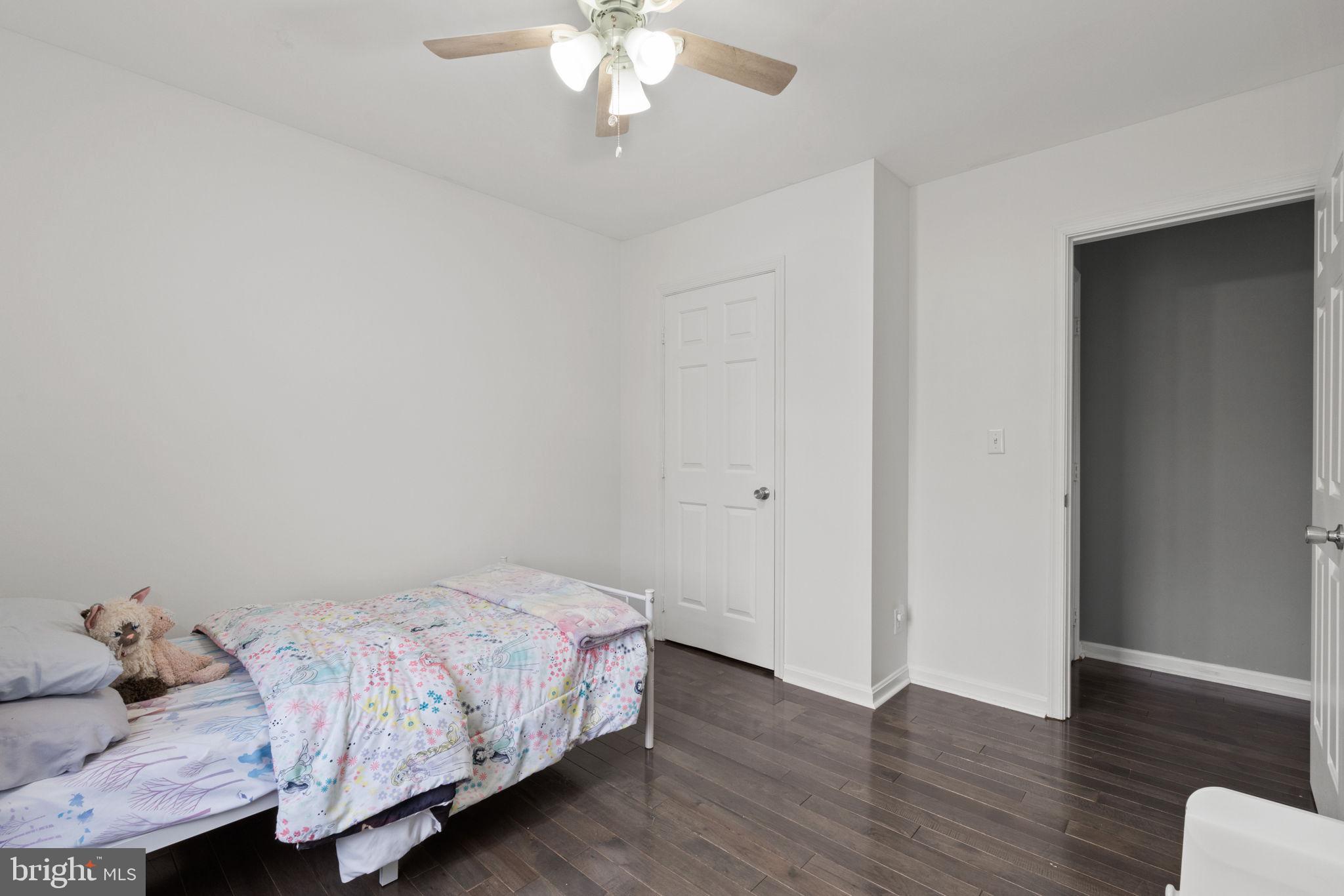 VISTA WOODS - Residential