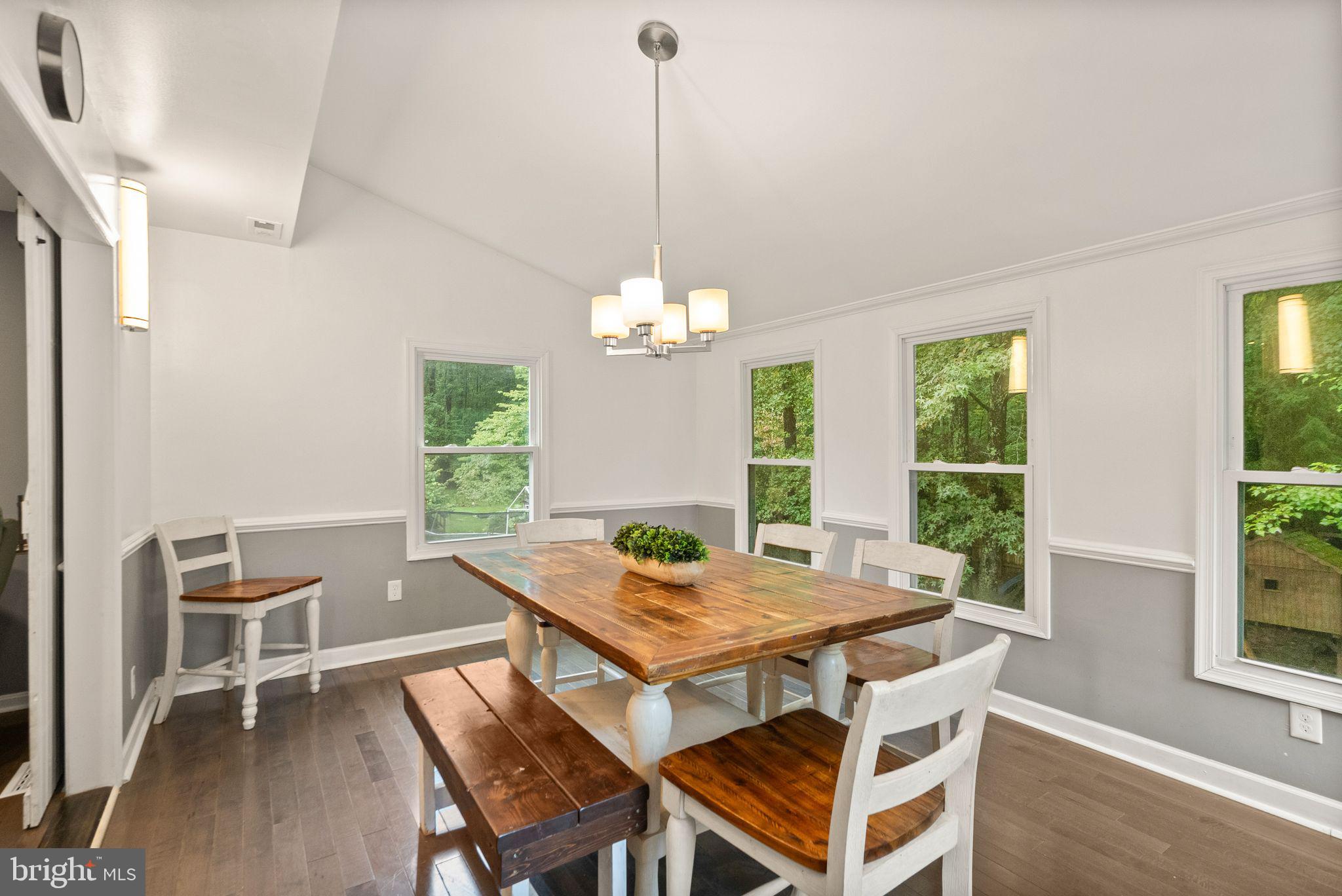 VISTA WOODS - Residential