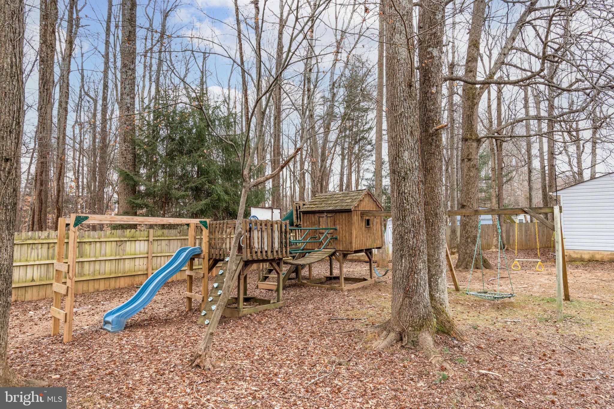 VISTA WOODS - Residential