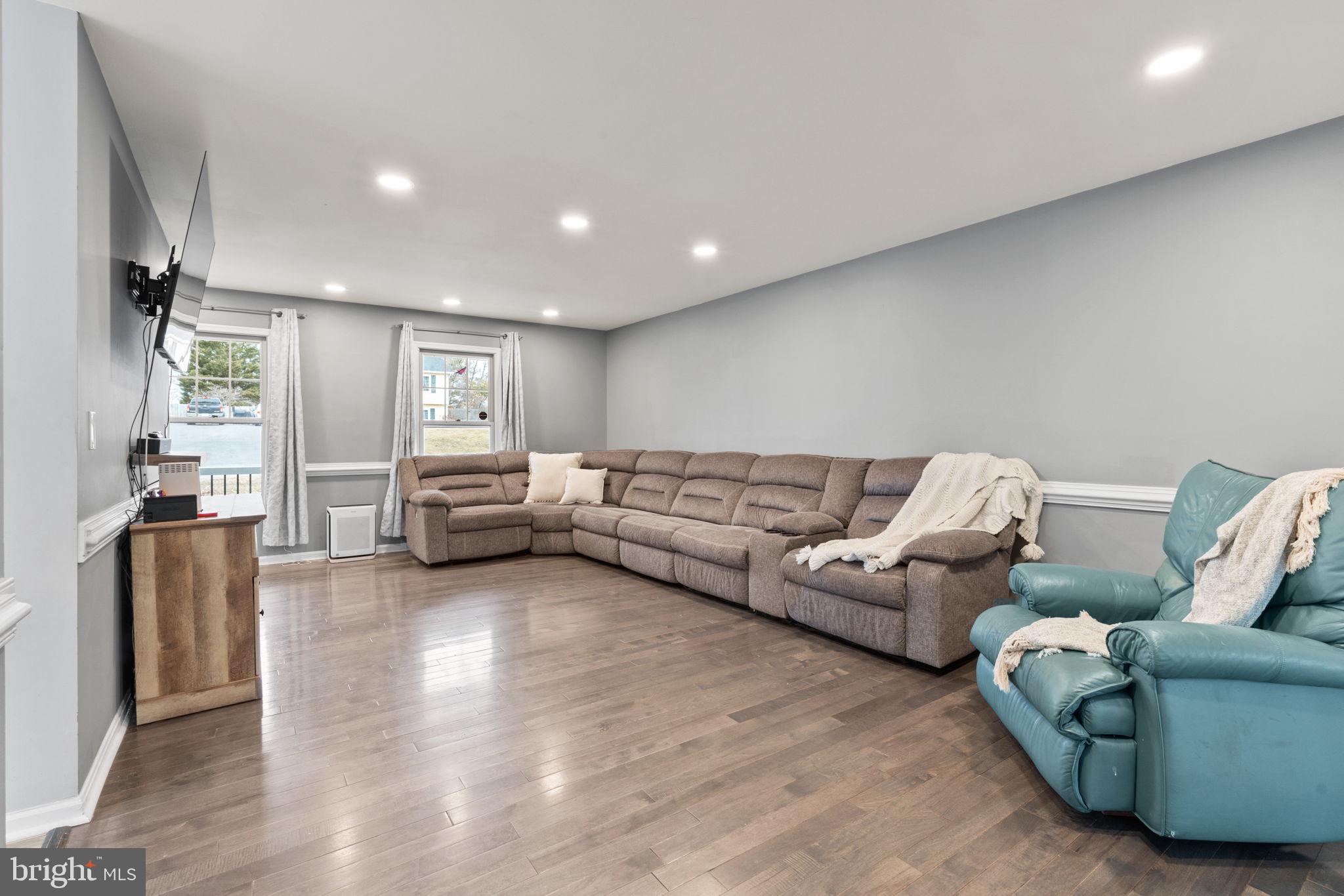 VISTA WOODS - Residential