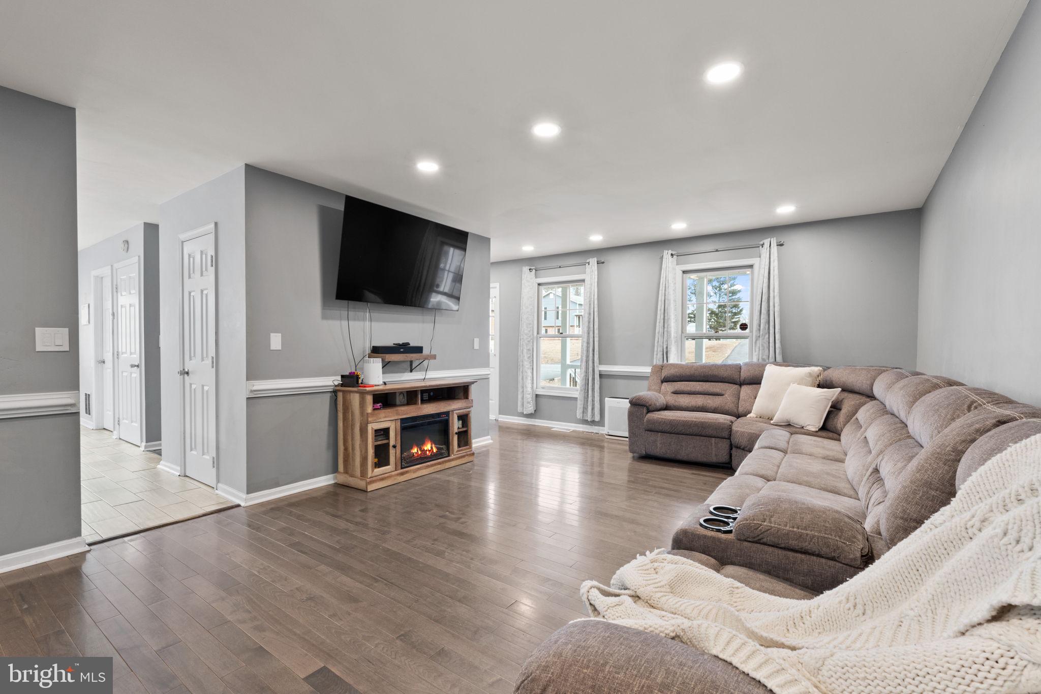 VISTA WOODS - Residential