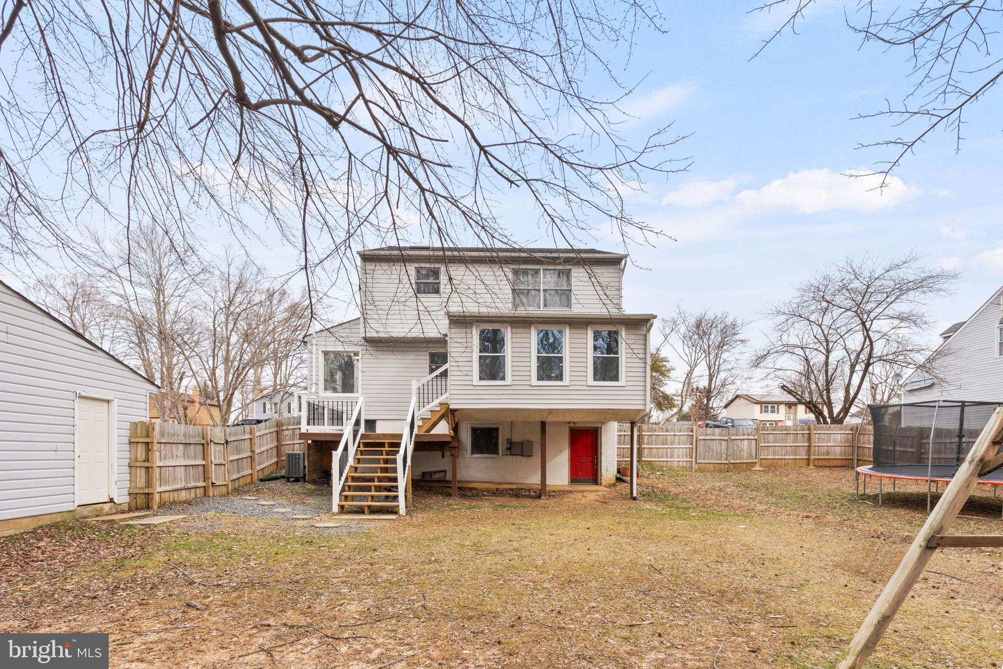 VISTA WOODS - Residential