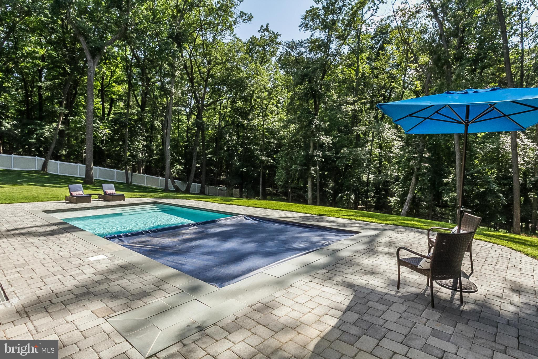 CHESTNUT WOODS - Residential