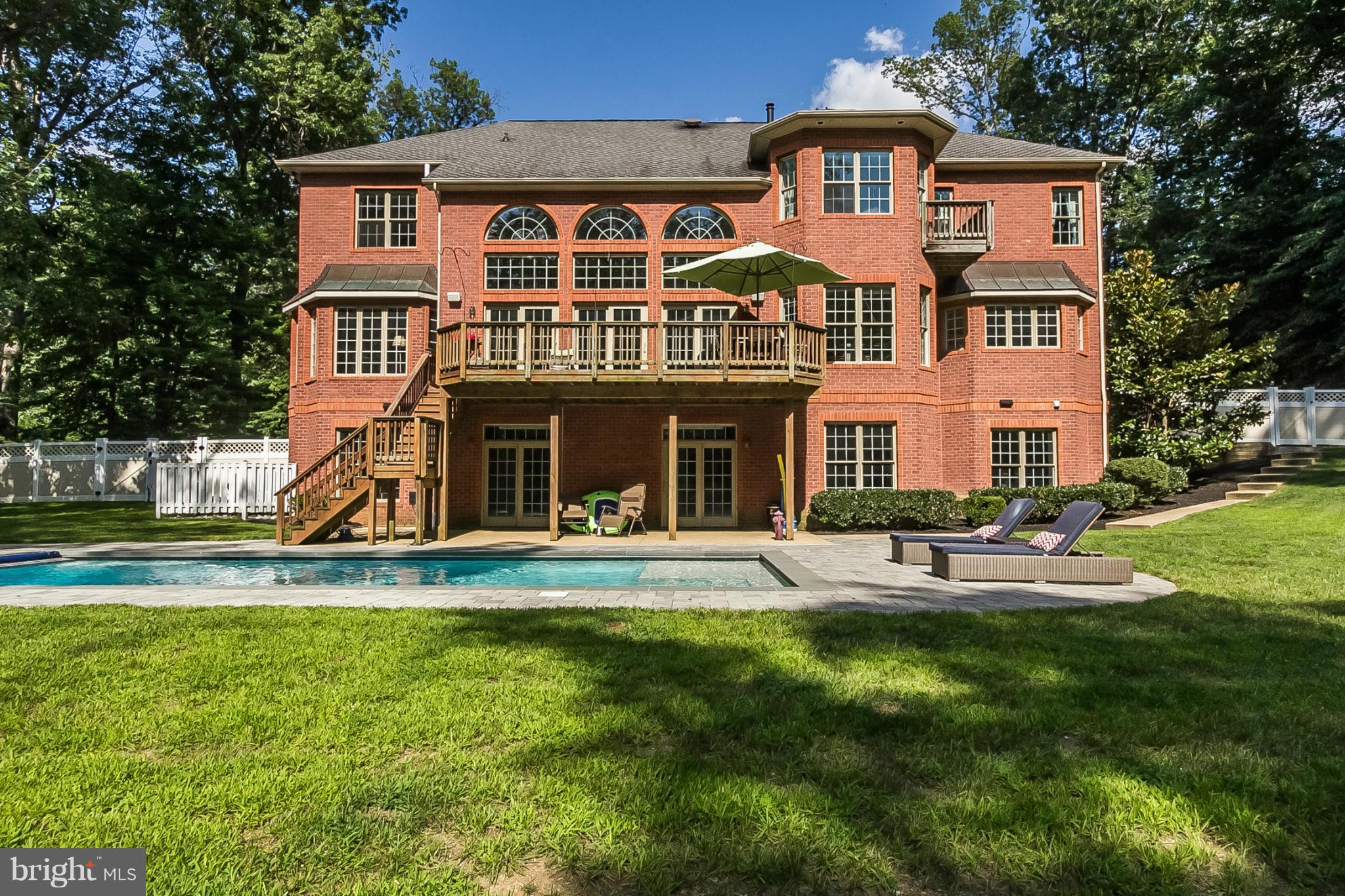 CHESTNUT WOODS - Residential