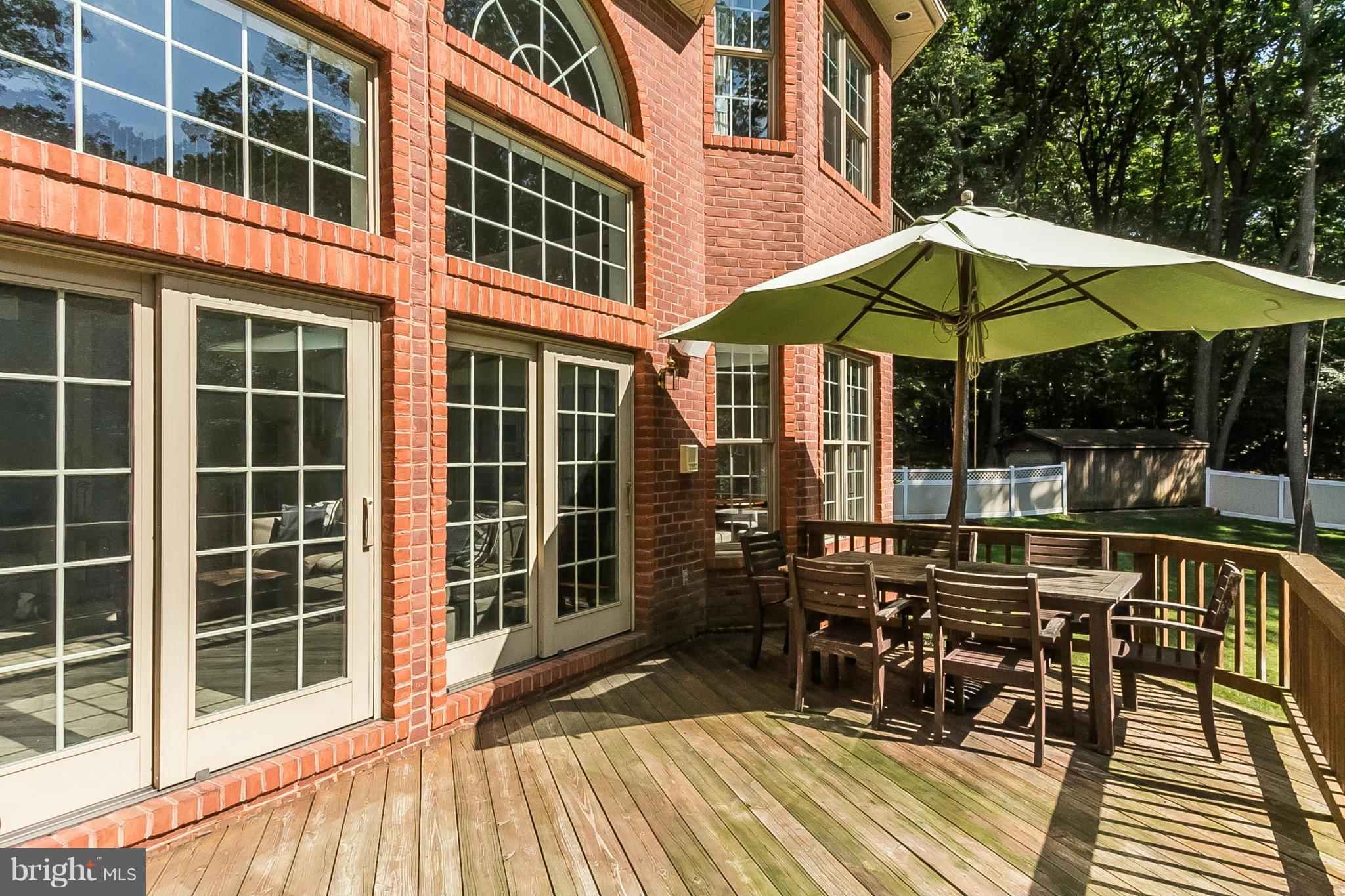 CHESTNUT WOODS - Residential