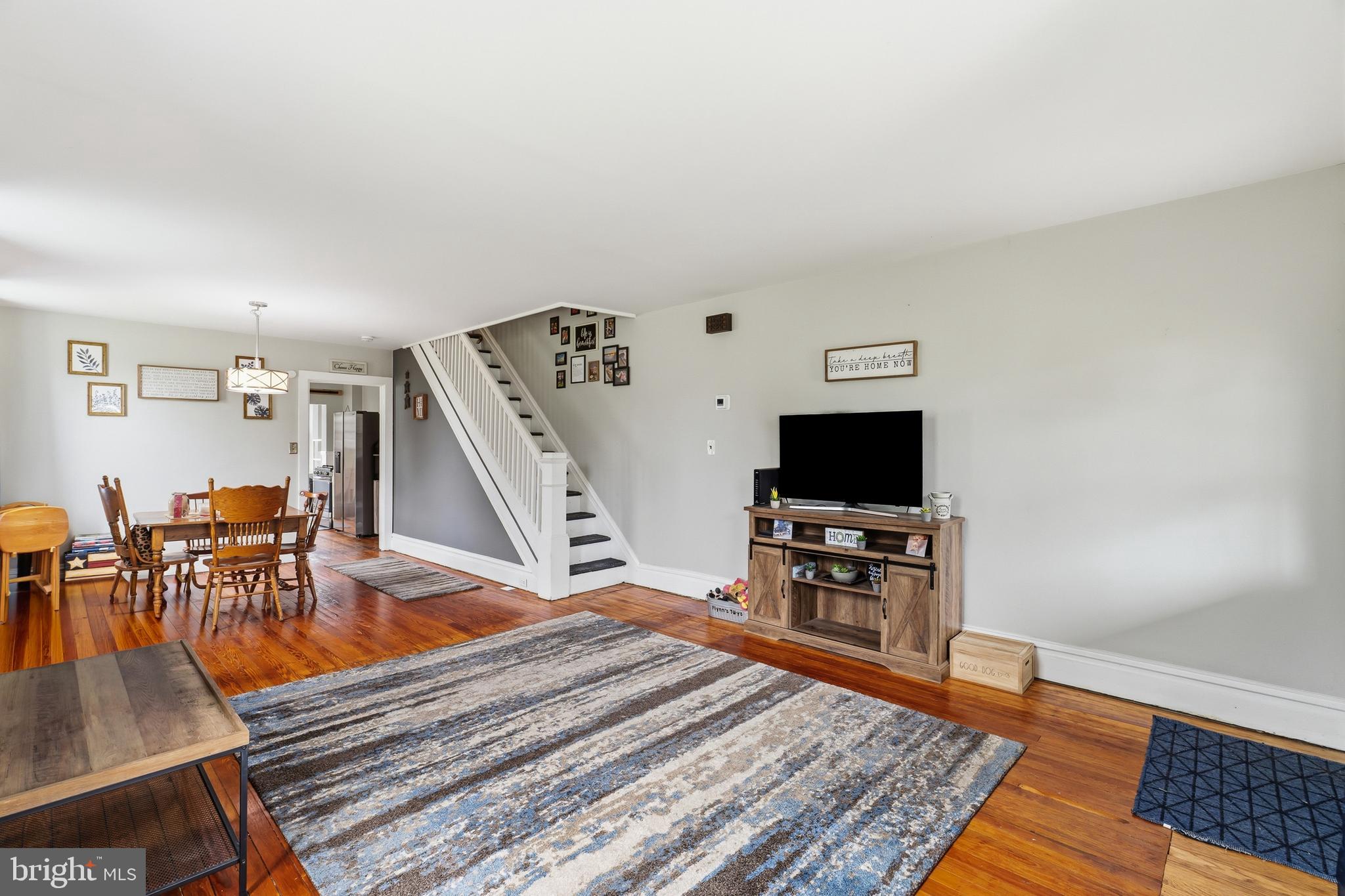 LOWER WALTON - Residential
