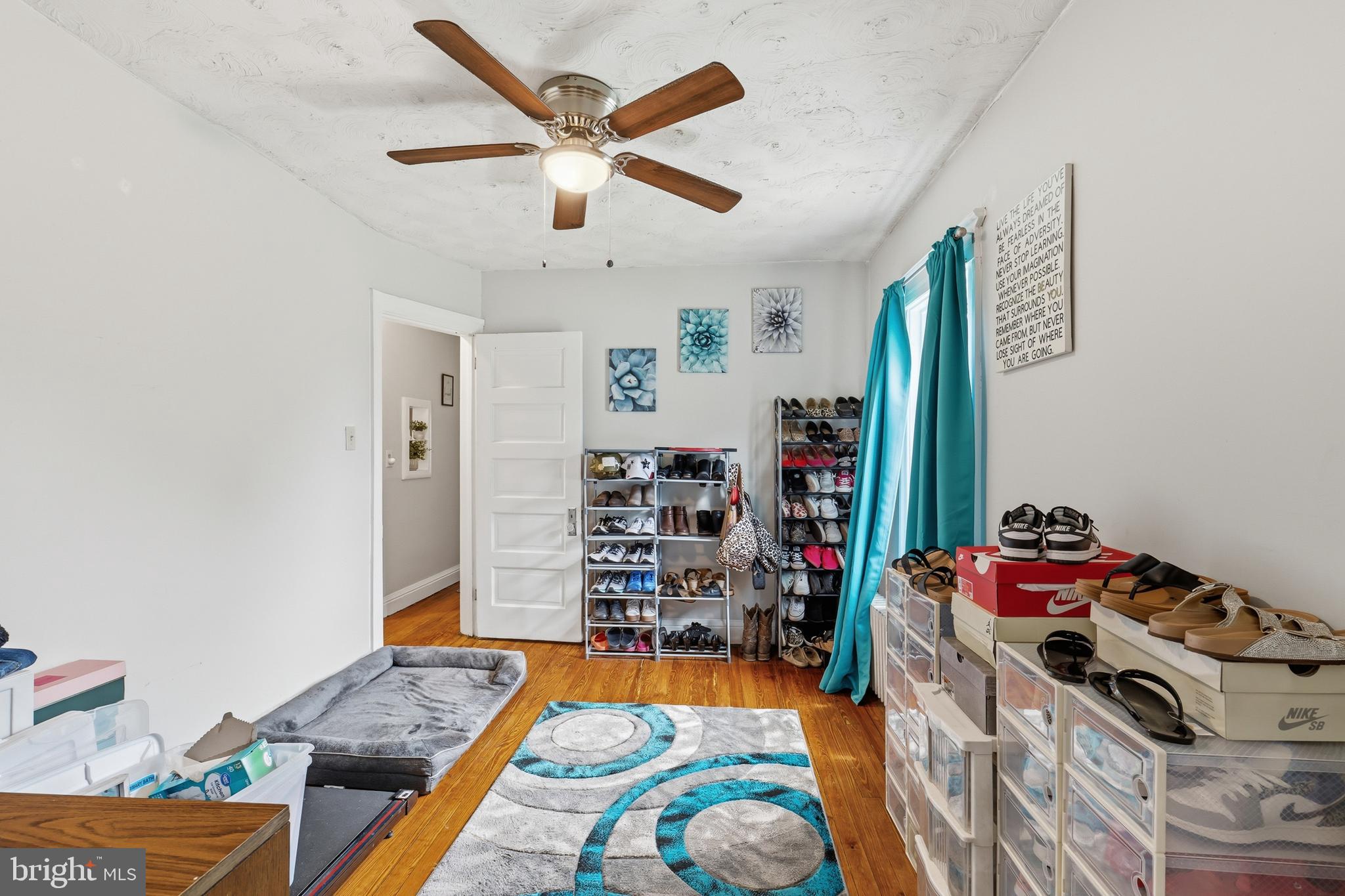 LOWER WALTON - Residential