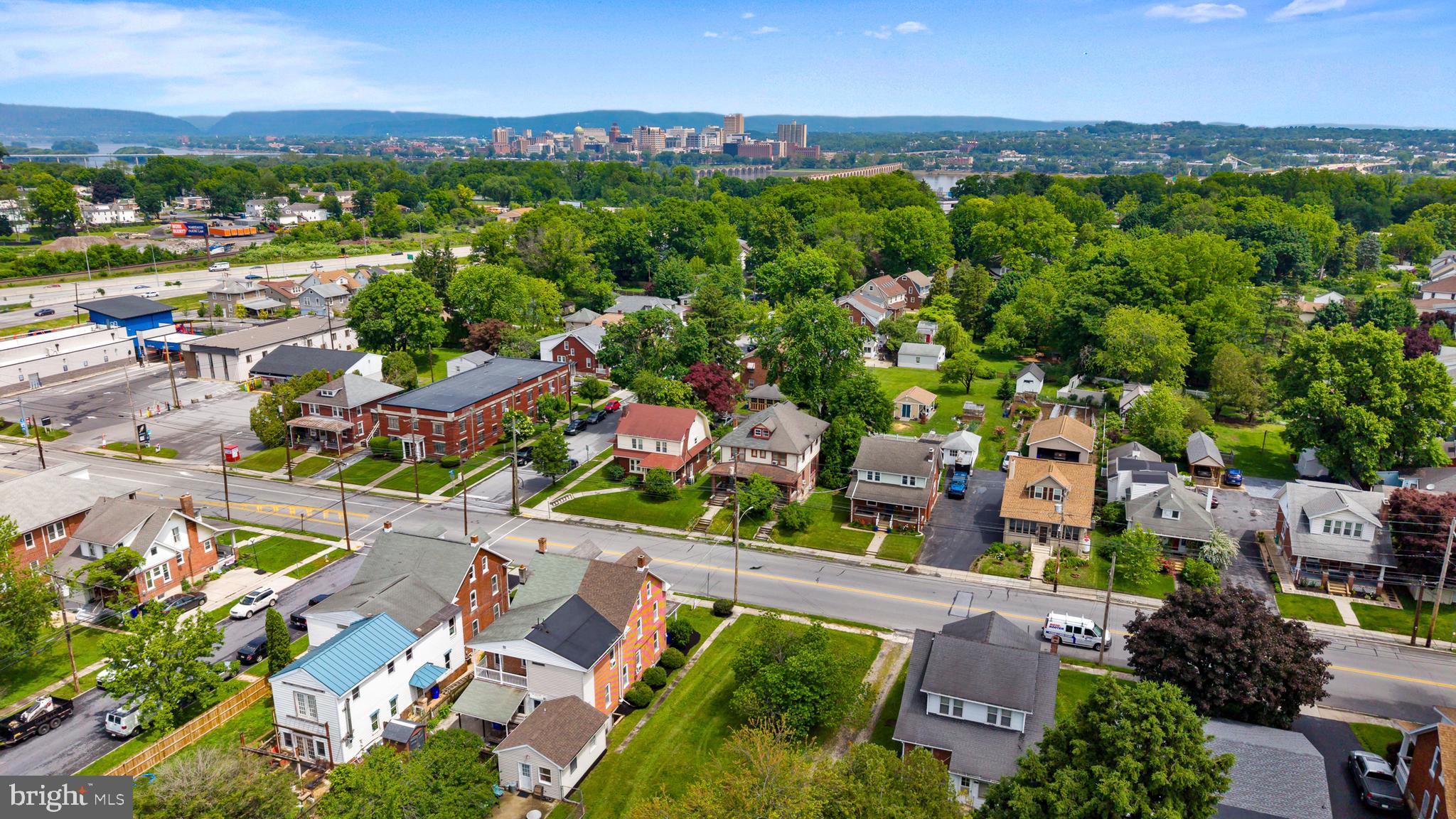 LOWER WALTON - Residential