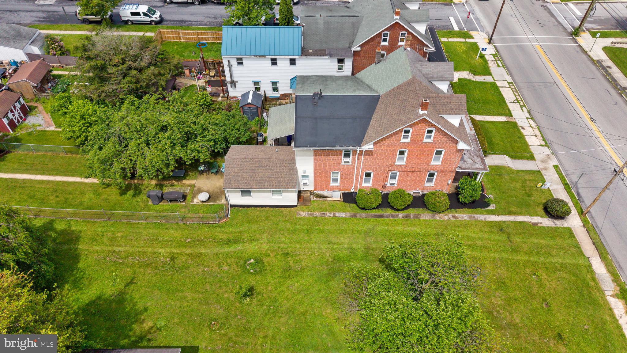 LOWER WALTON - Residential