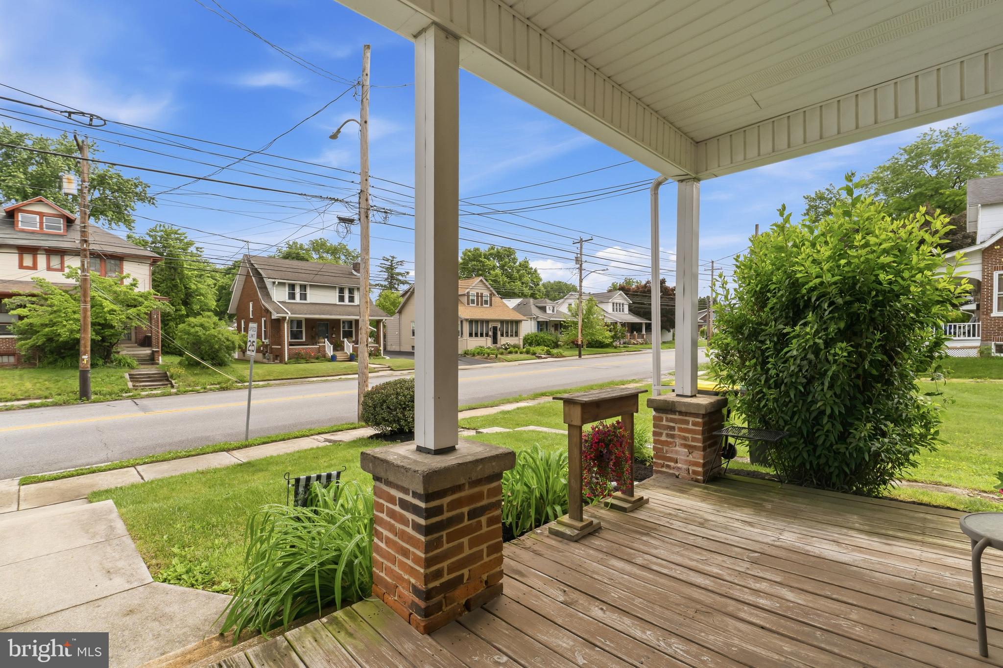 LOWER WALTON - Residential