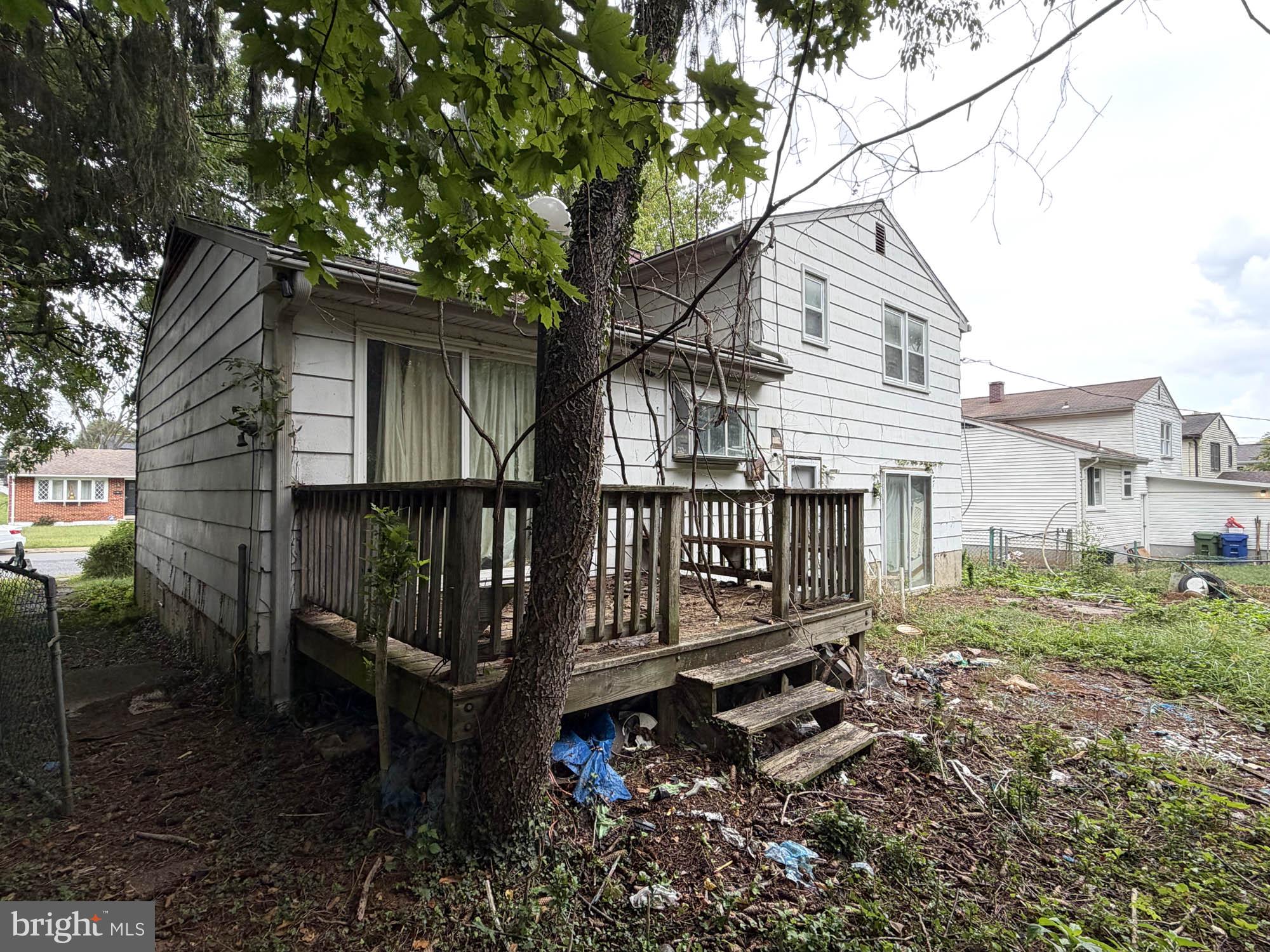 8415 CHURCH LANE