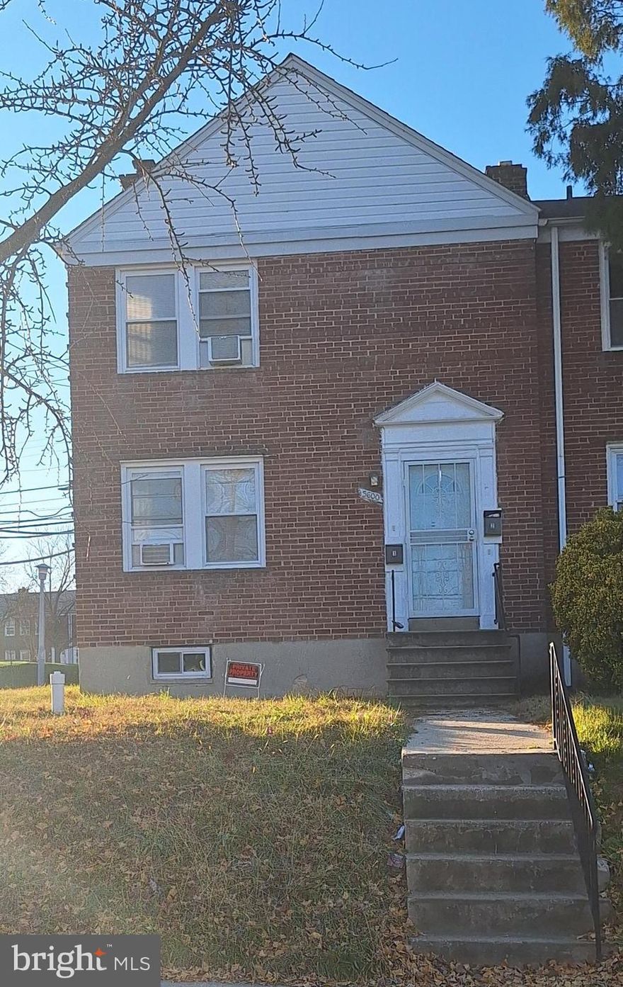 VOUCHERS WELCOME...2nd Floor Unit Available. Wonderful and cozy 1 bedroom/1
bath apartment located close to Belvedere square, public transportation and colleges (Morgan, Notre Dame, and Loyola). Second Floor has carpet, now flooring, updated kitchen, Bath Fitter tub and shared washer and dryer in the basement. Minimum 600 credit score. ALL APPLICANTS 18yrs of age and older must submit an application. First month's non-rated rent and security deposit are due when the lease
is signed.  All applicants to apply via Rent Spree... NO PETS & NO SMOKING ALLOWED IN THE PROPERTY