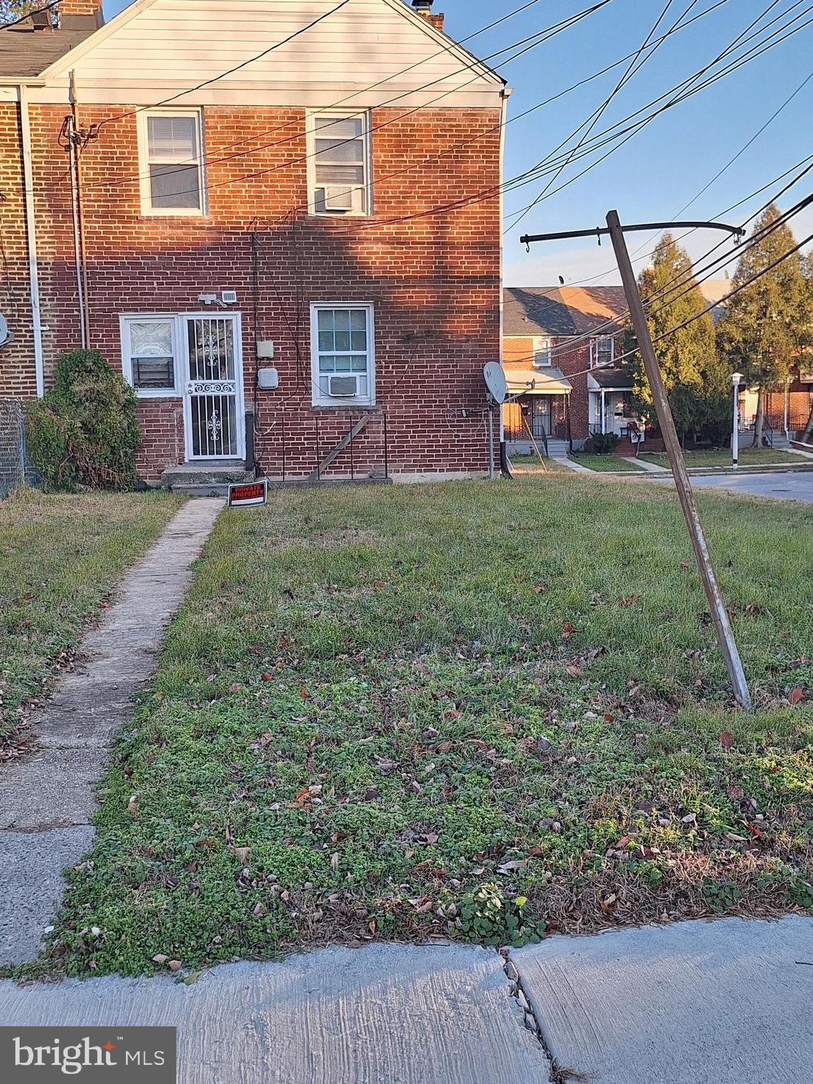 BELVEDERE SQUARE - Residential Lease