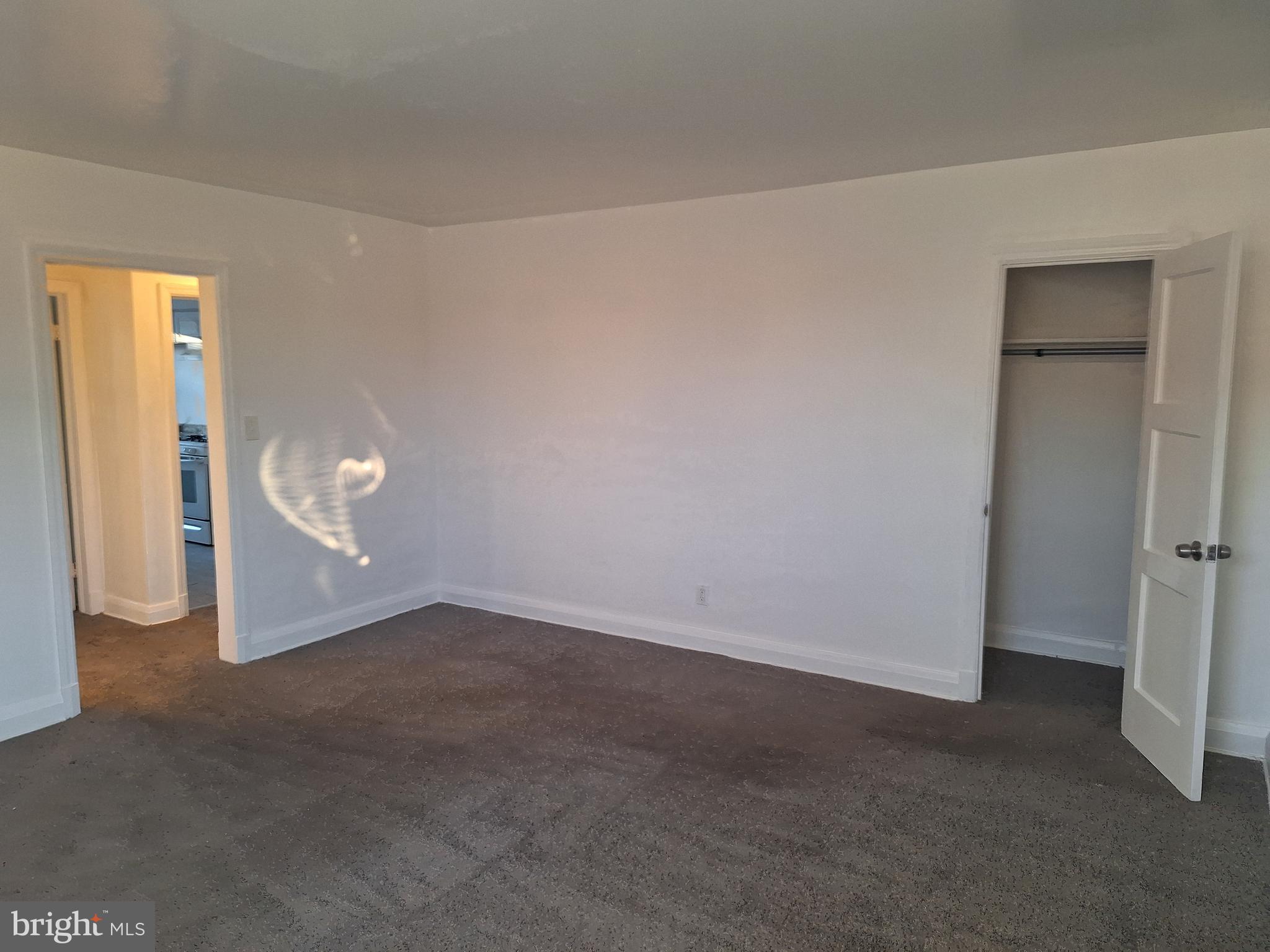 BELVEDERE SQUARE - Residential Lease