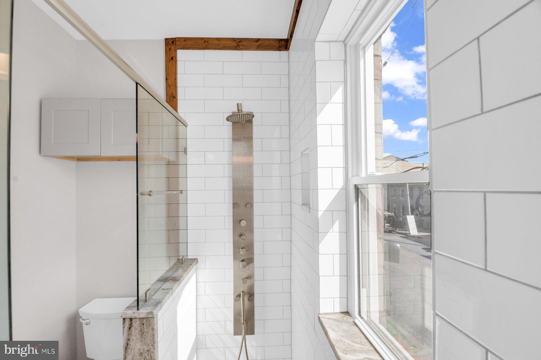 LOCUST POINT - Residential Lease