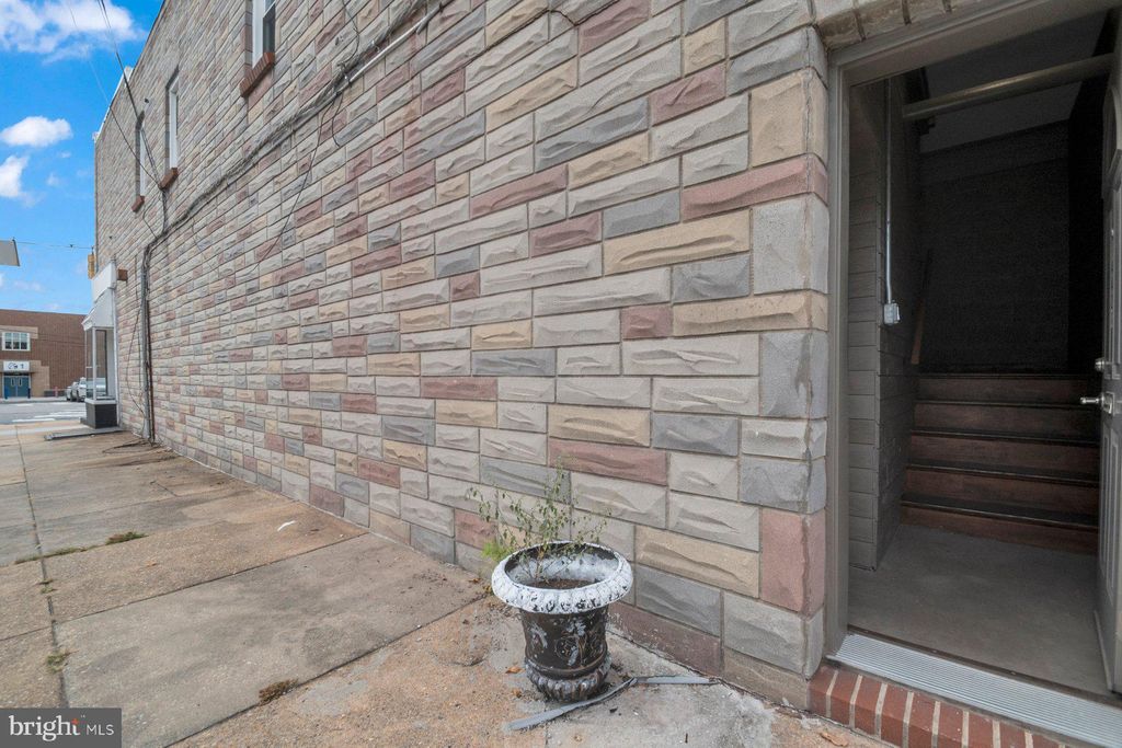 Photo of 1442 E Fort Avenue #B, BALTIMORE, MD 21230 (MLS # MDBA2186374)