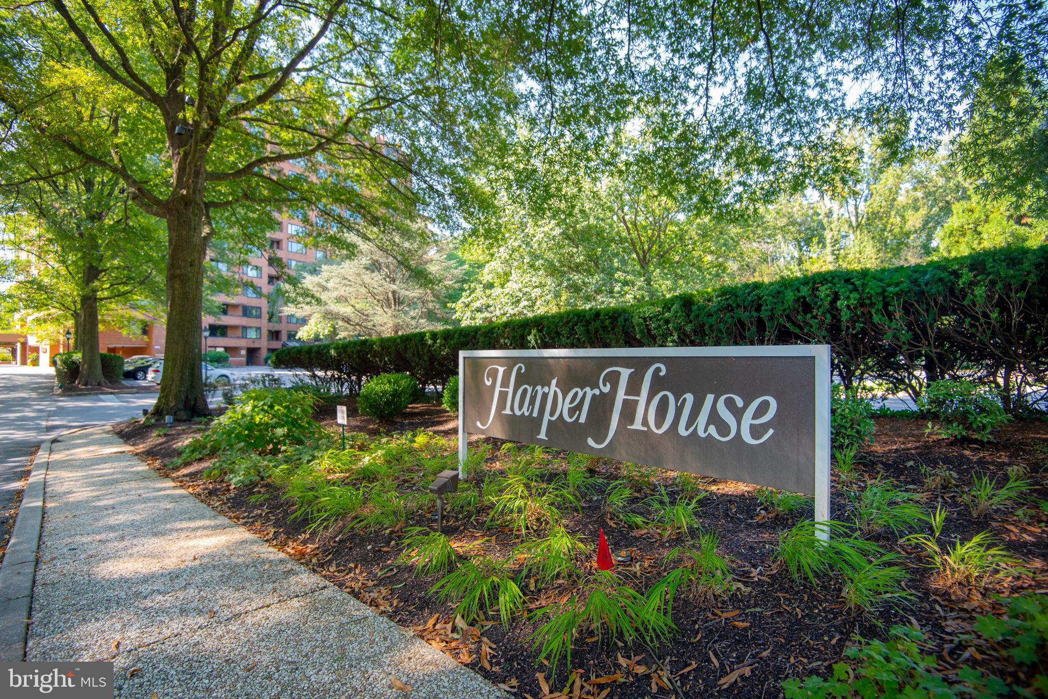 CROSS KEYS - Residential