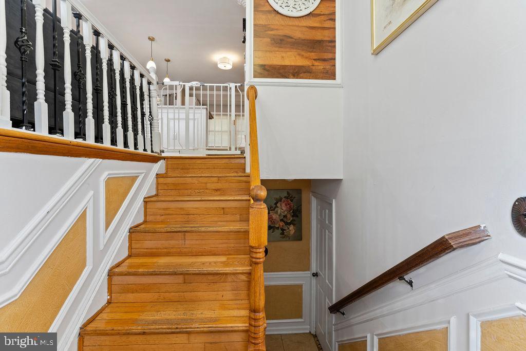 RADFORD - Residential