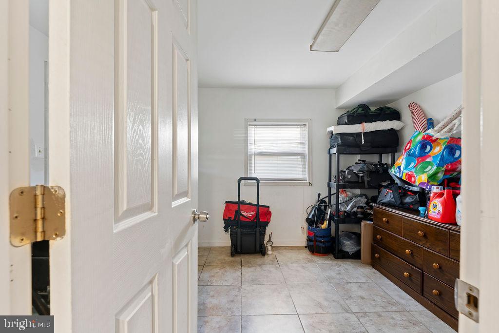 RADFORD - Residential