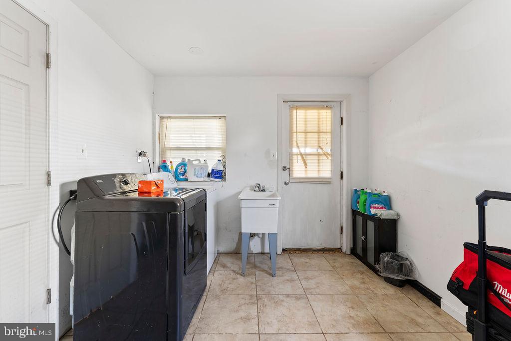 RADFORD - Residential