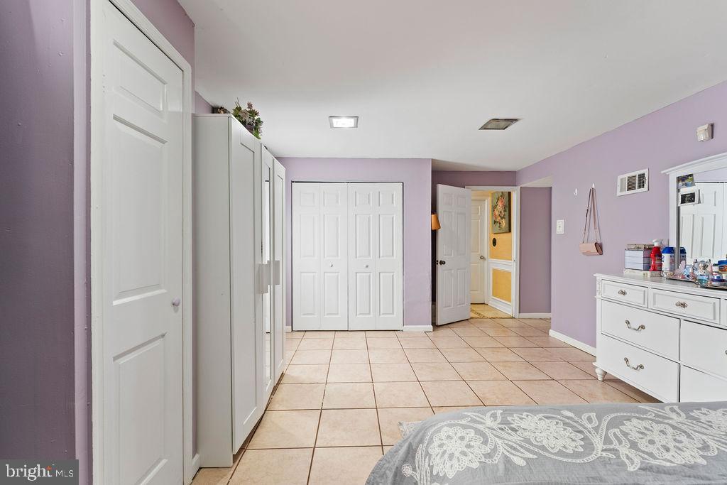 RADFORD - Residential