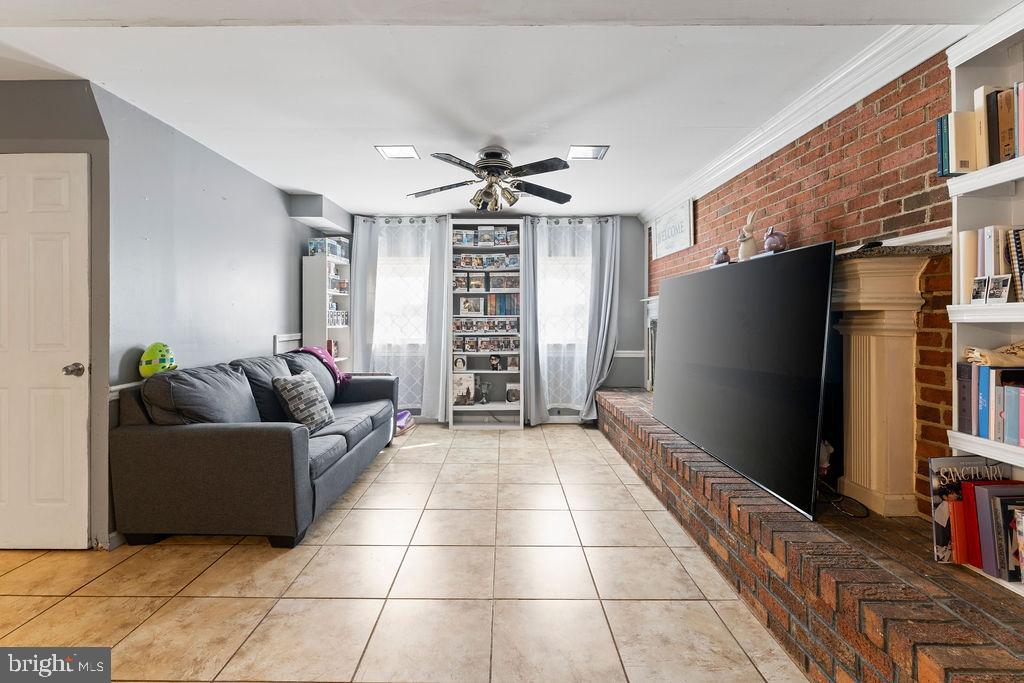 RADFORD - Residential