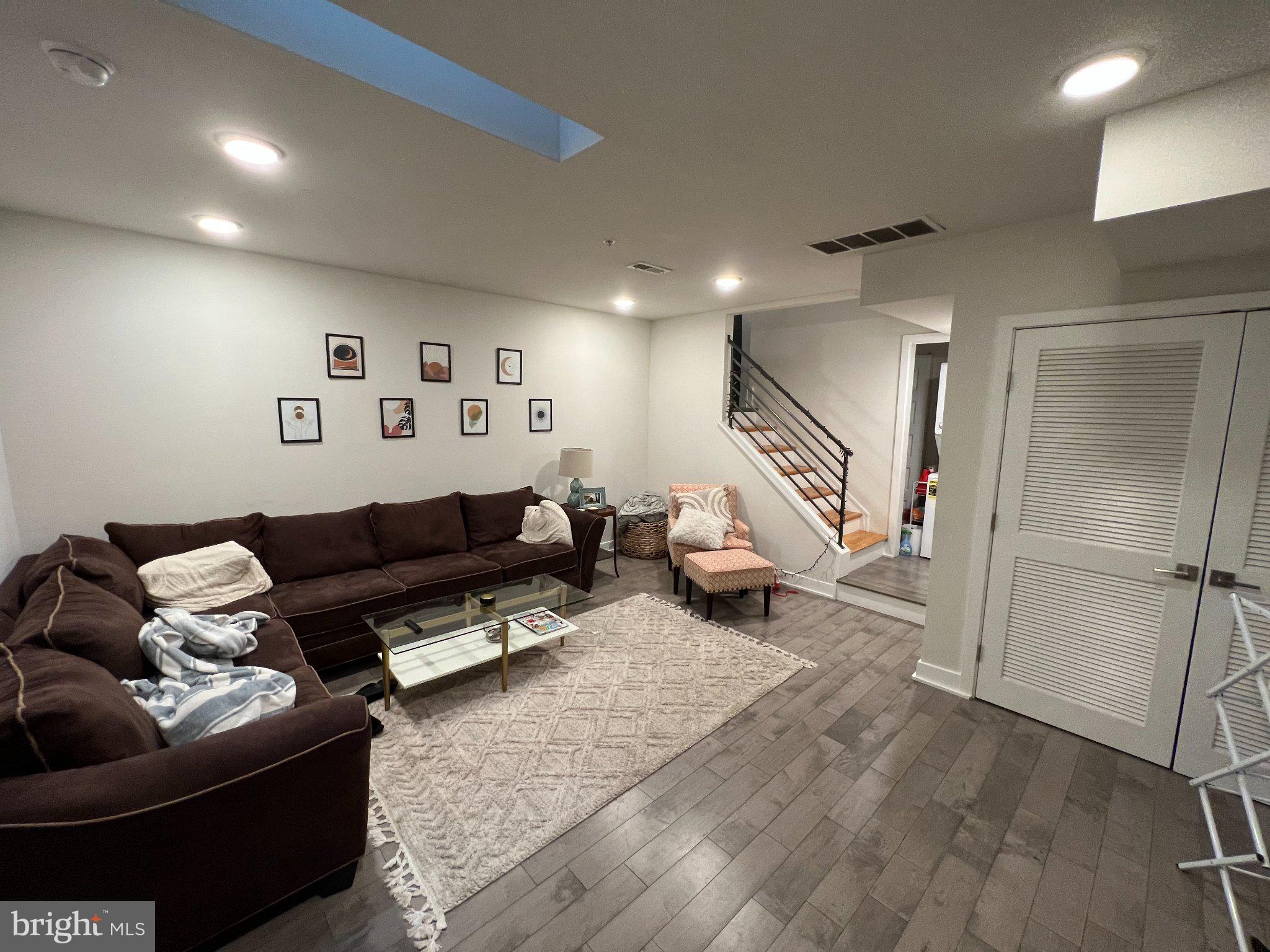 1314 N FRONT STREET 00 1