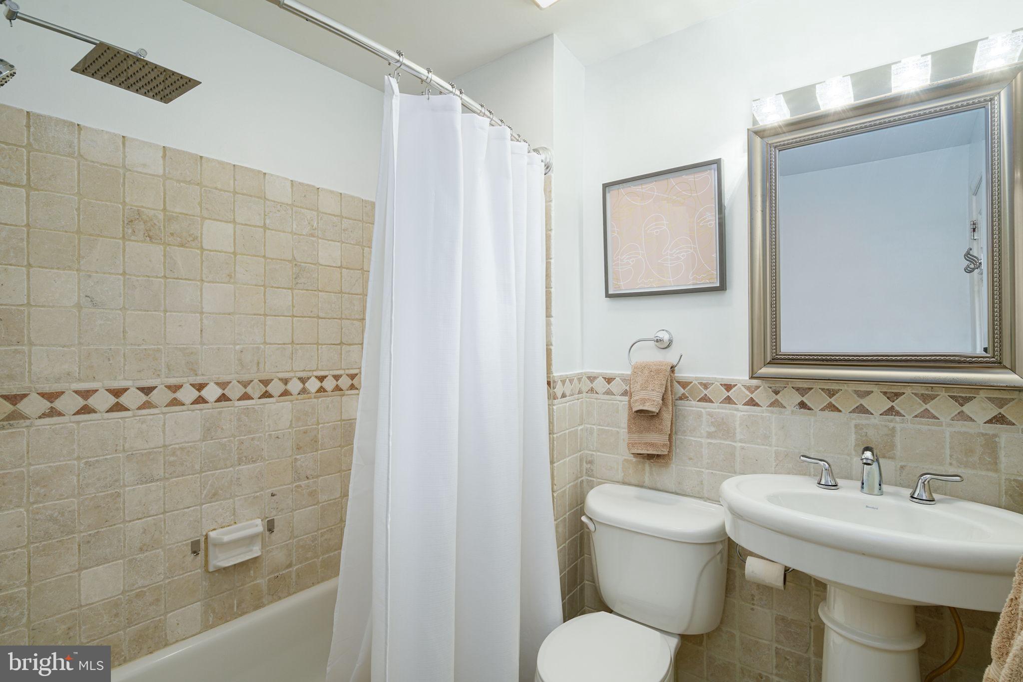 RITTENHOUSE SQUARE - Residential Lease