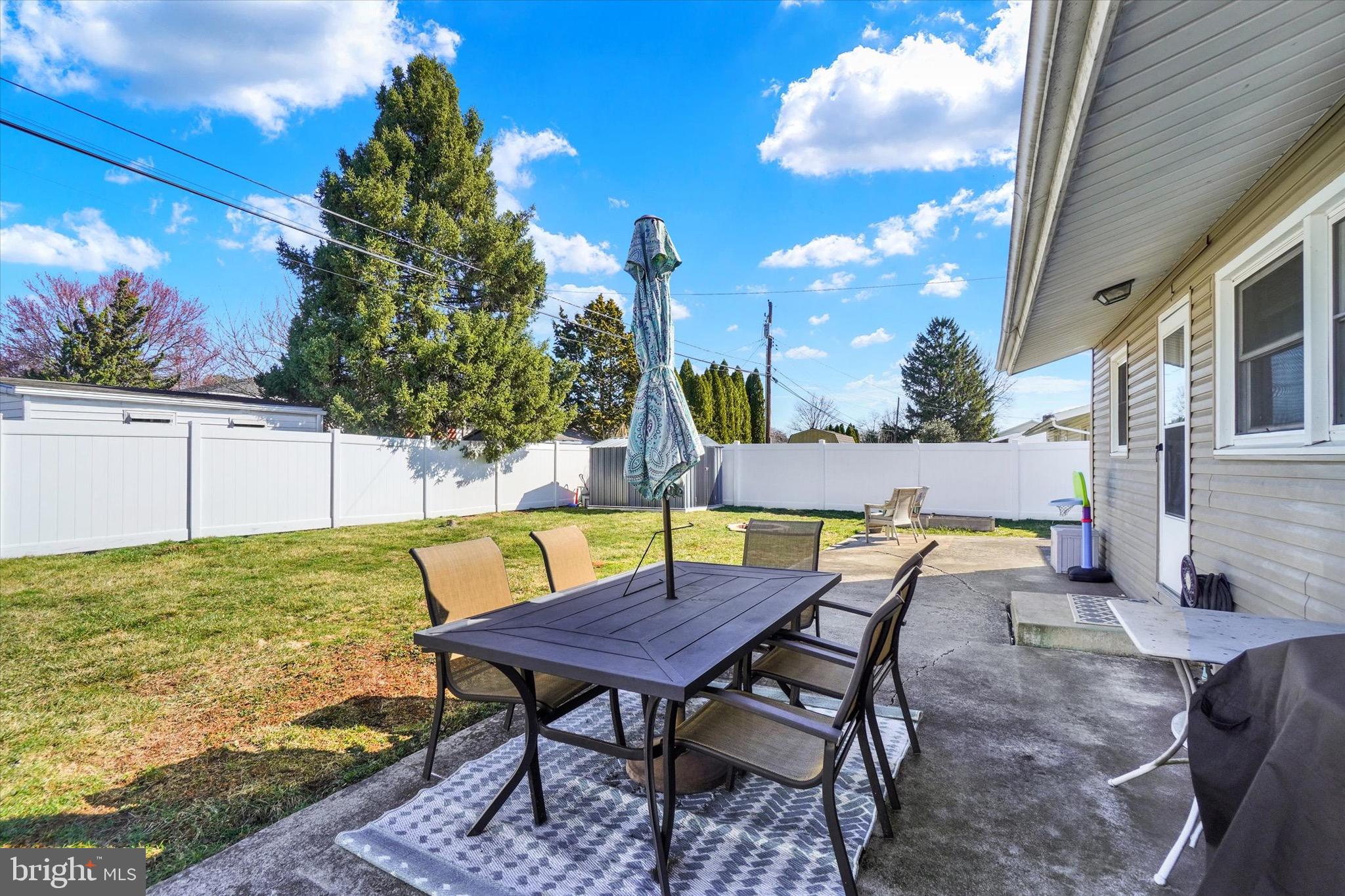 HOLLYWOOD - Residential