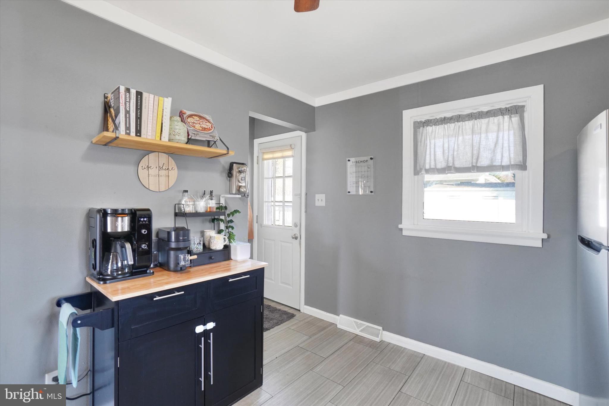 HOLLYWOOD - Residential