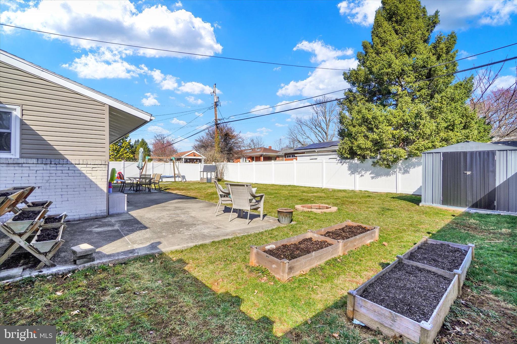 HOLLYWOOD - Residential