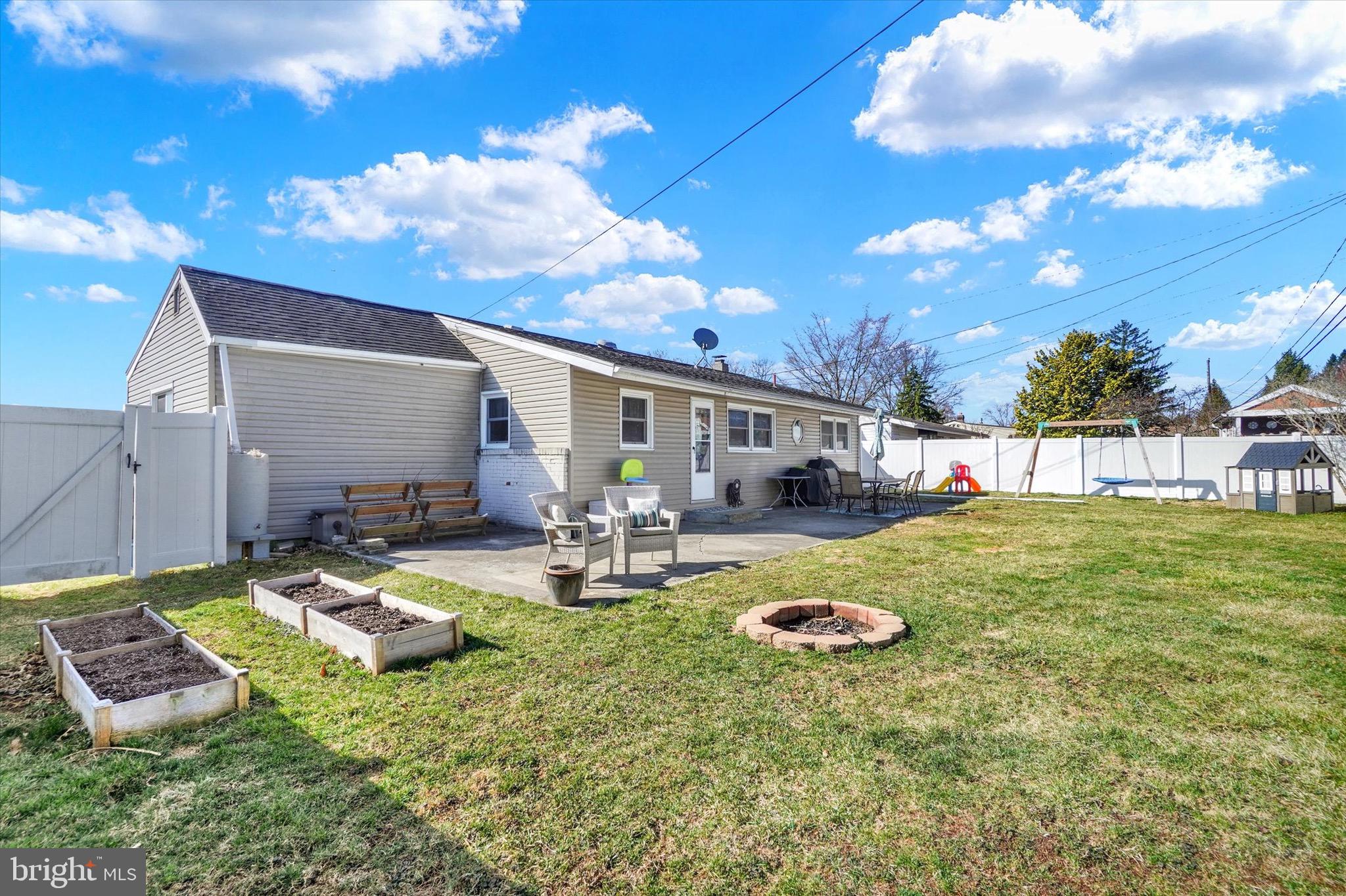 HOLLYWOOD - Residential