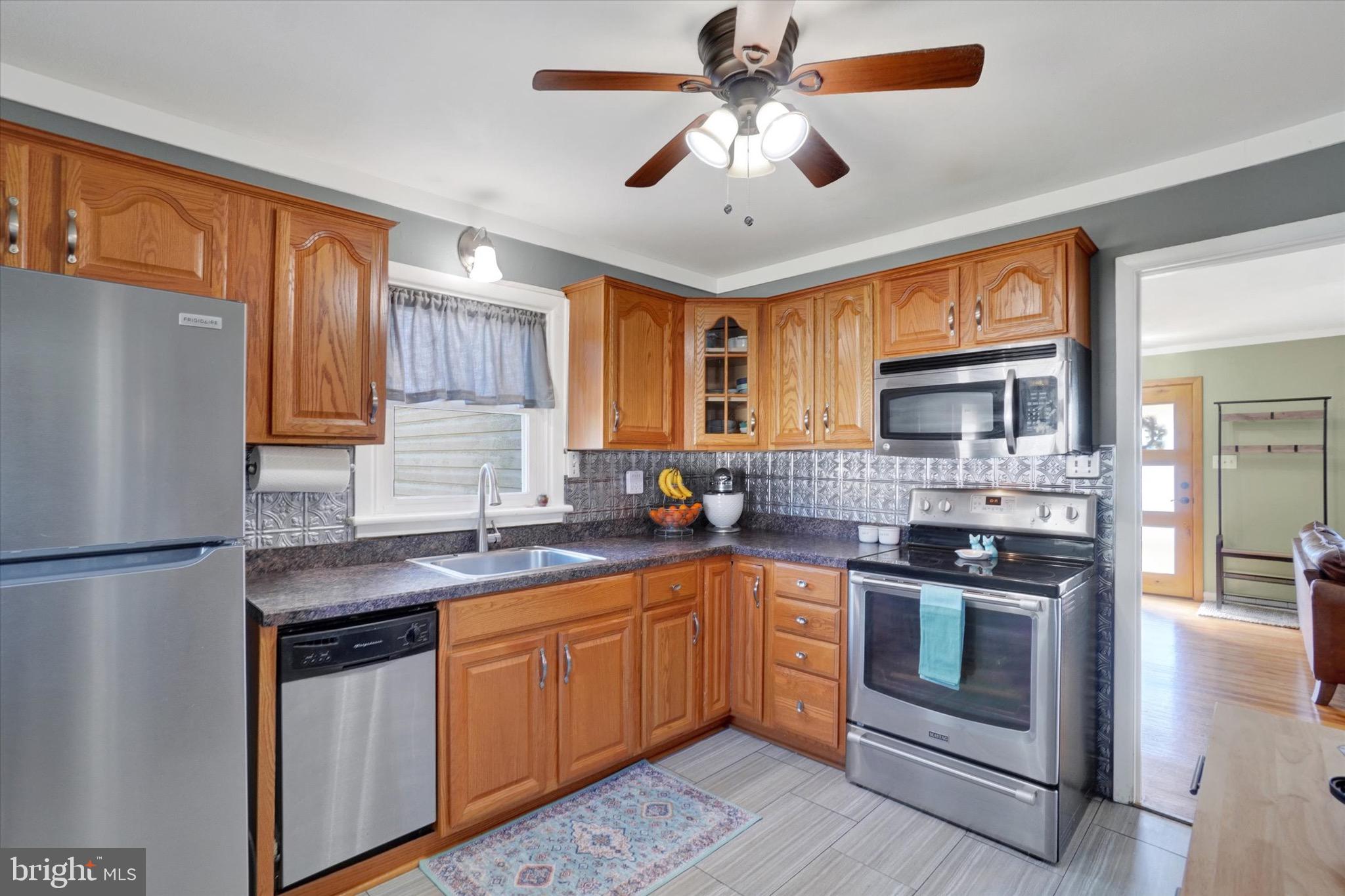 HOLLYWOOD - Residential