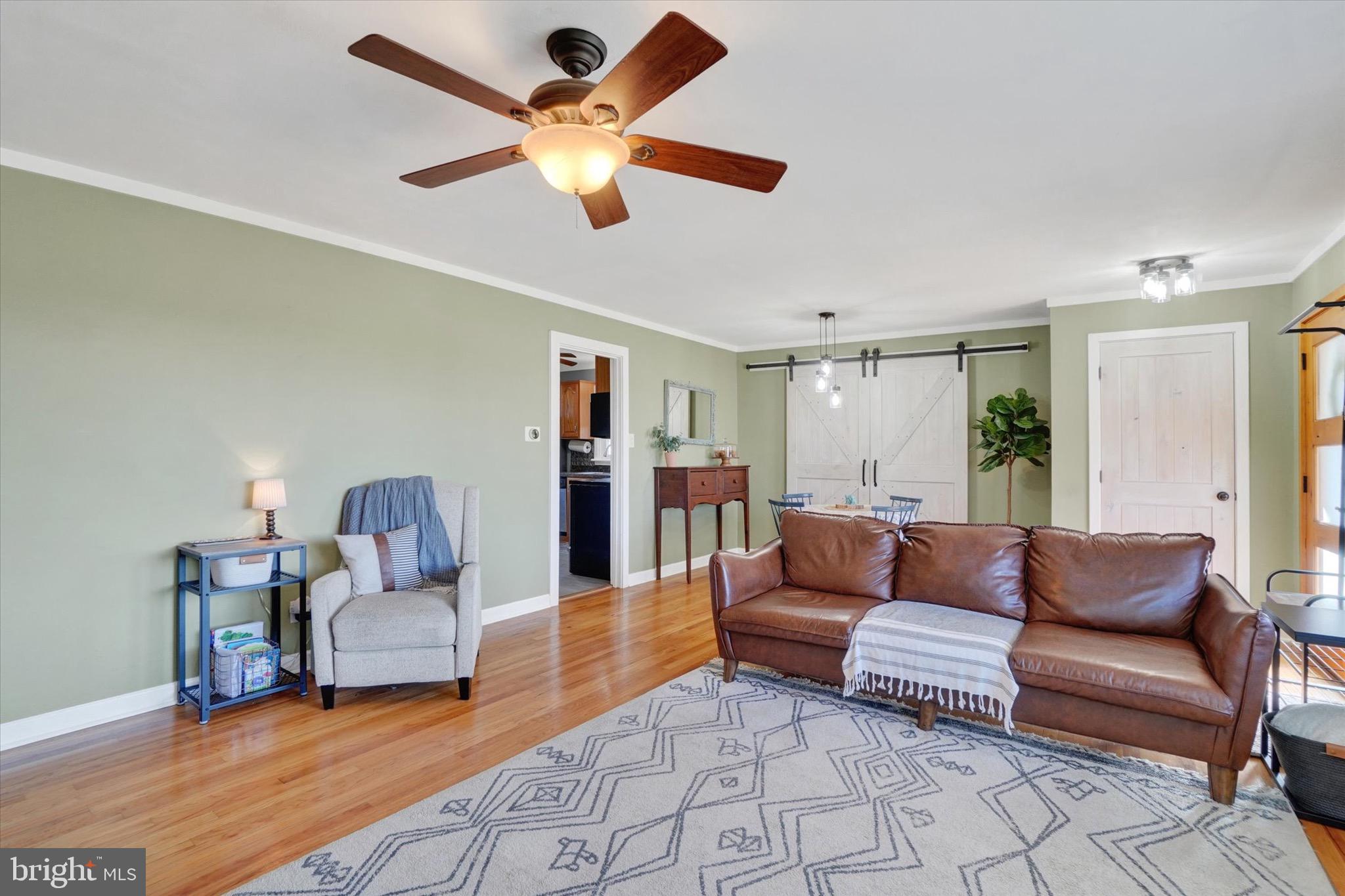 HOLLYWOOD - Residential