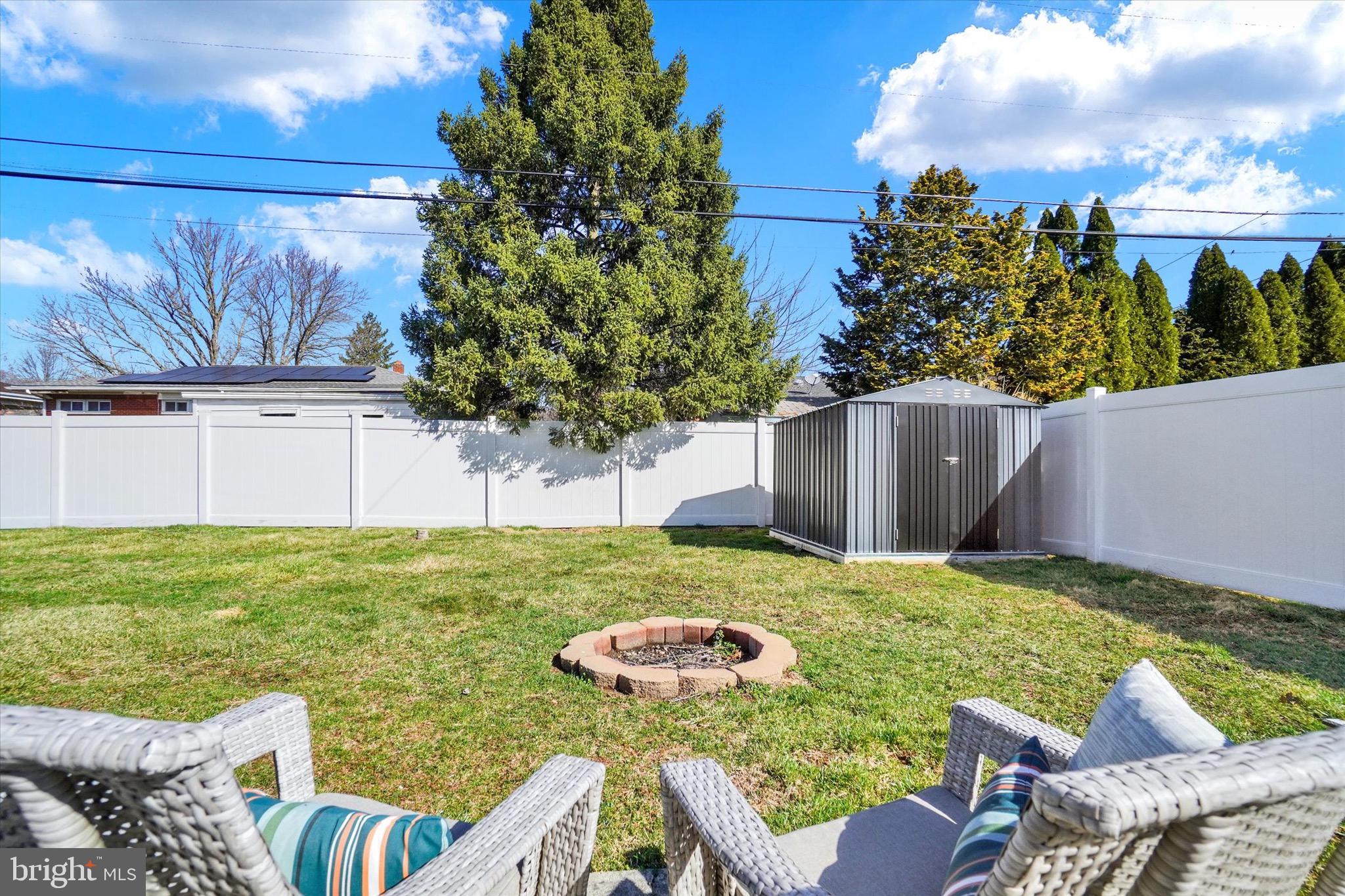 HOLLYWOOD - Residential