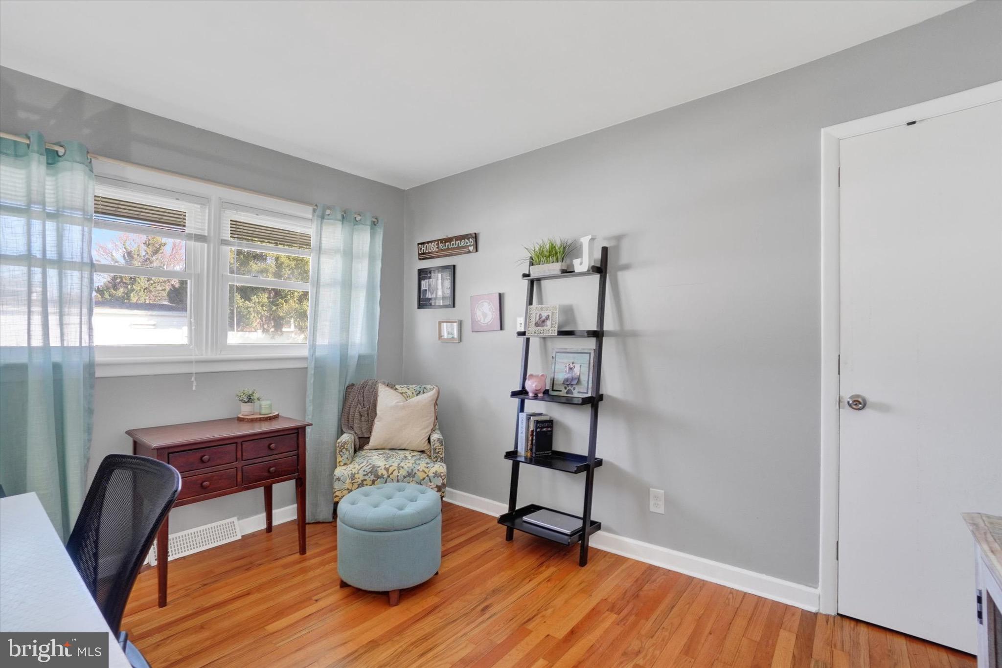 HOLLYWOOD - Residential