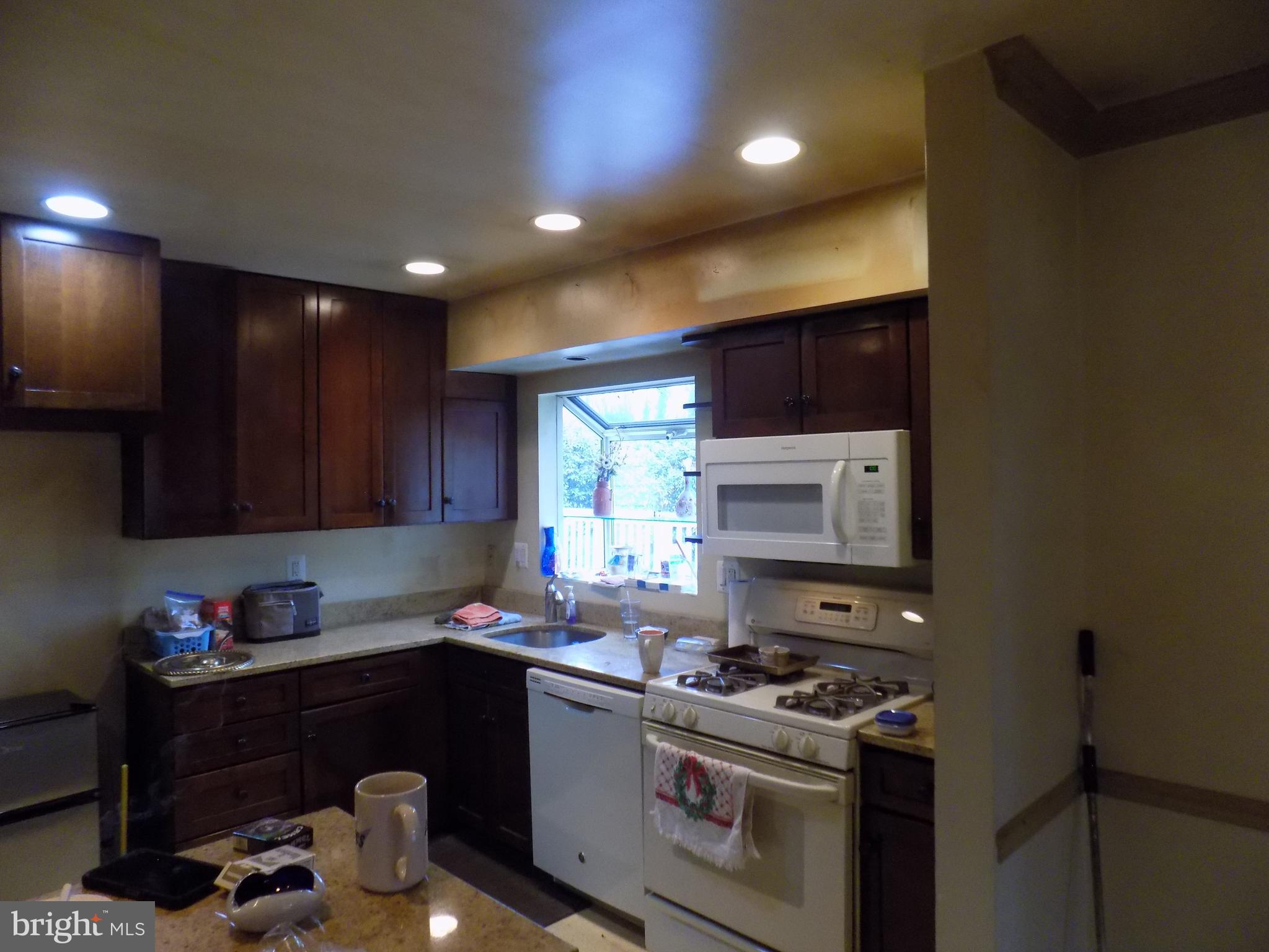 RIVERSIDE GARDENS - Residential