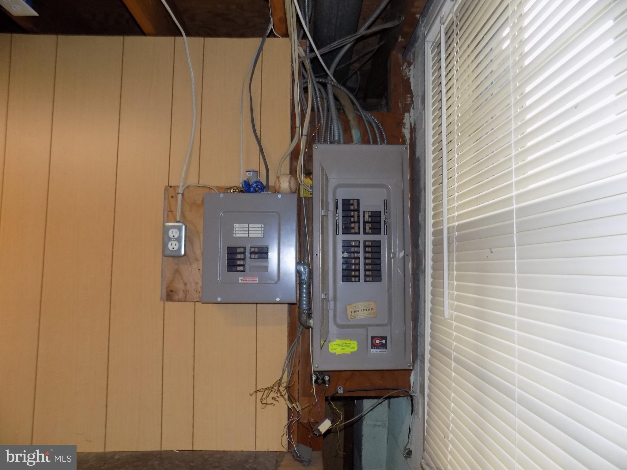 RIVERSIDE GARDENS - Residential