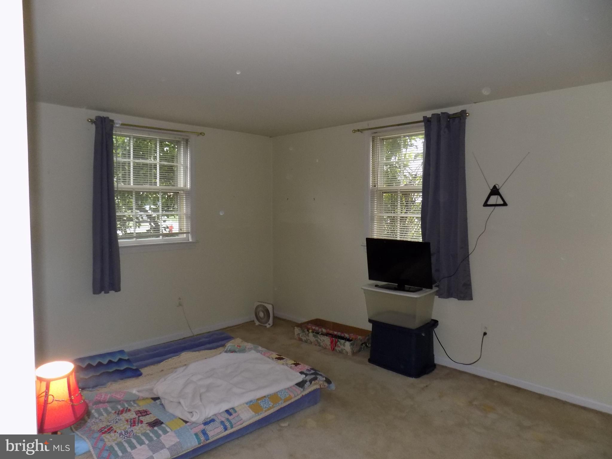 RIVERSIDE GARDENS - Residential