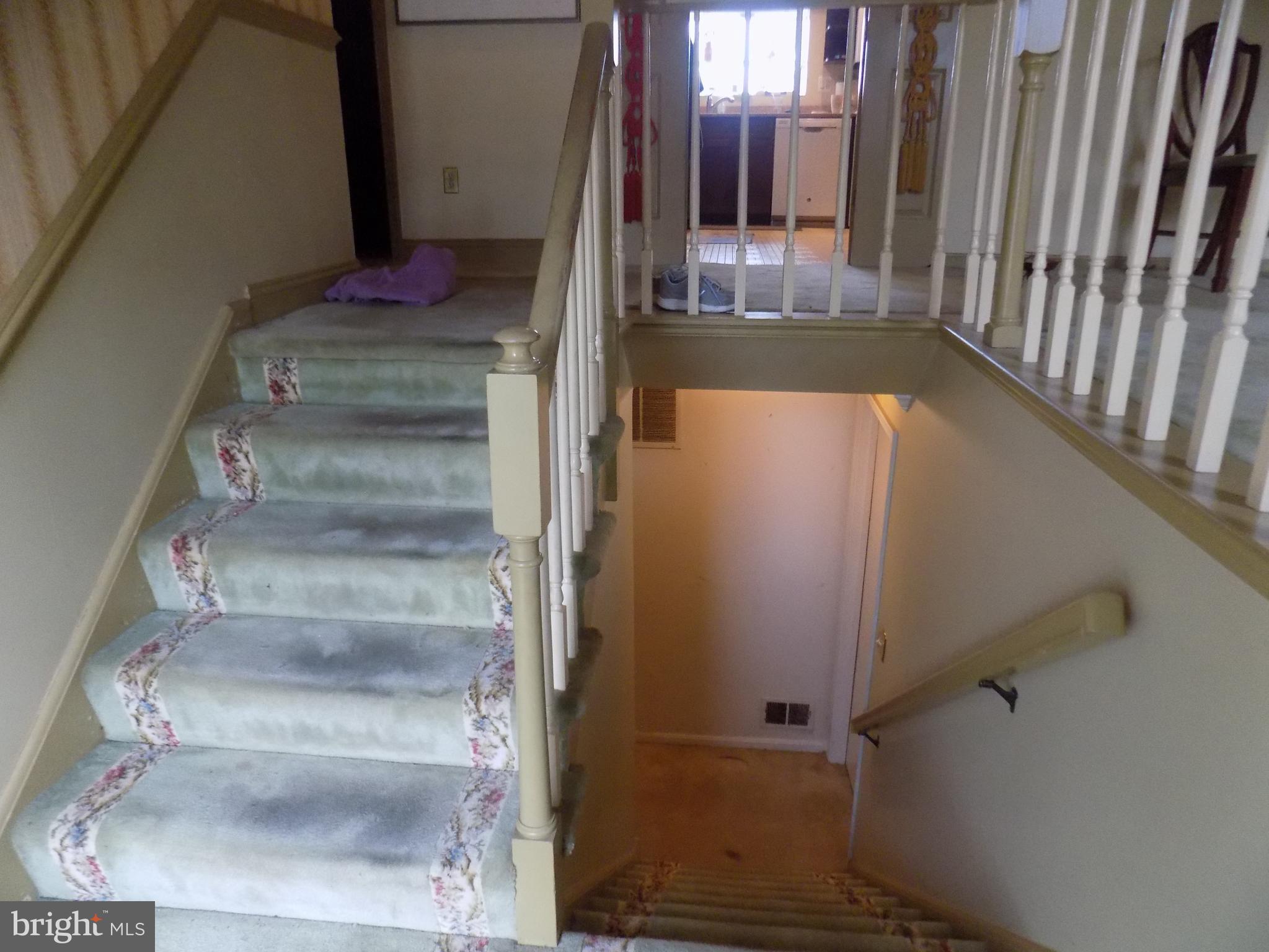 RIVERSIDE GARDENS - Residential