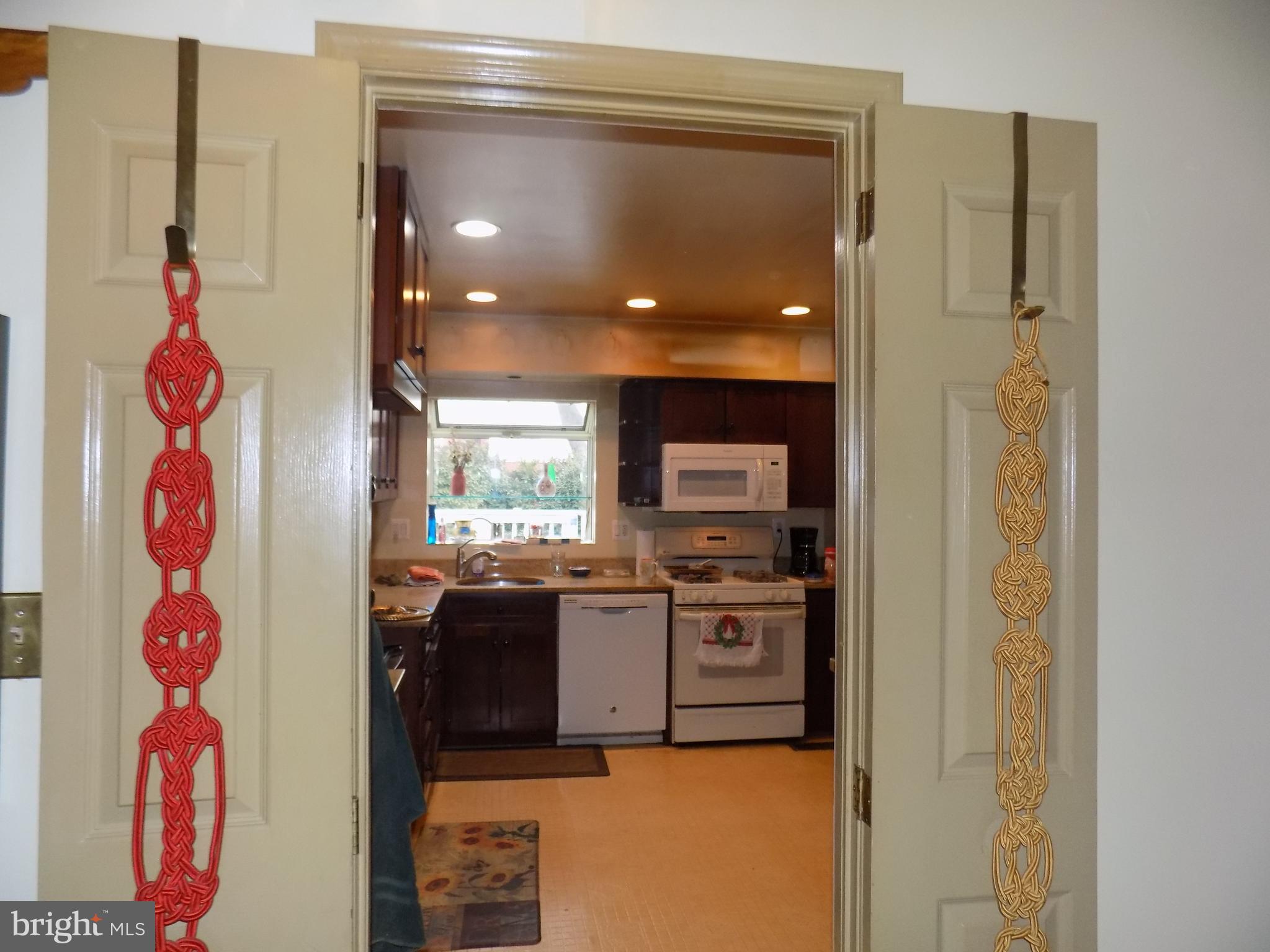 RIVERSIDE GARDENS - Residential