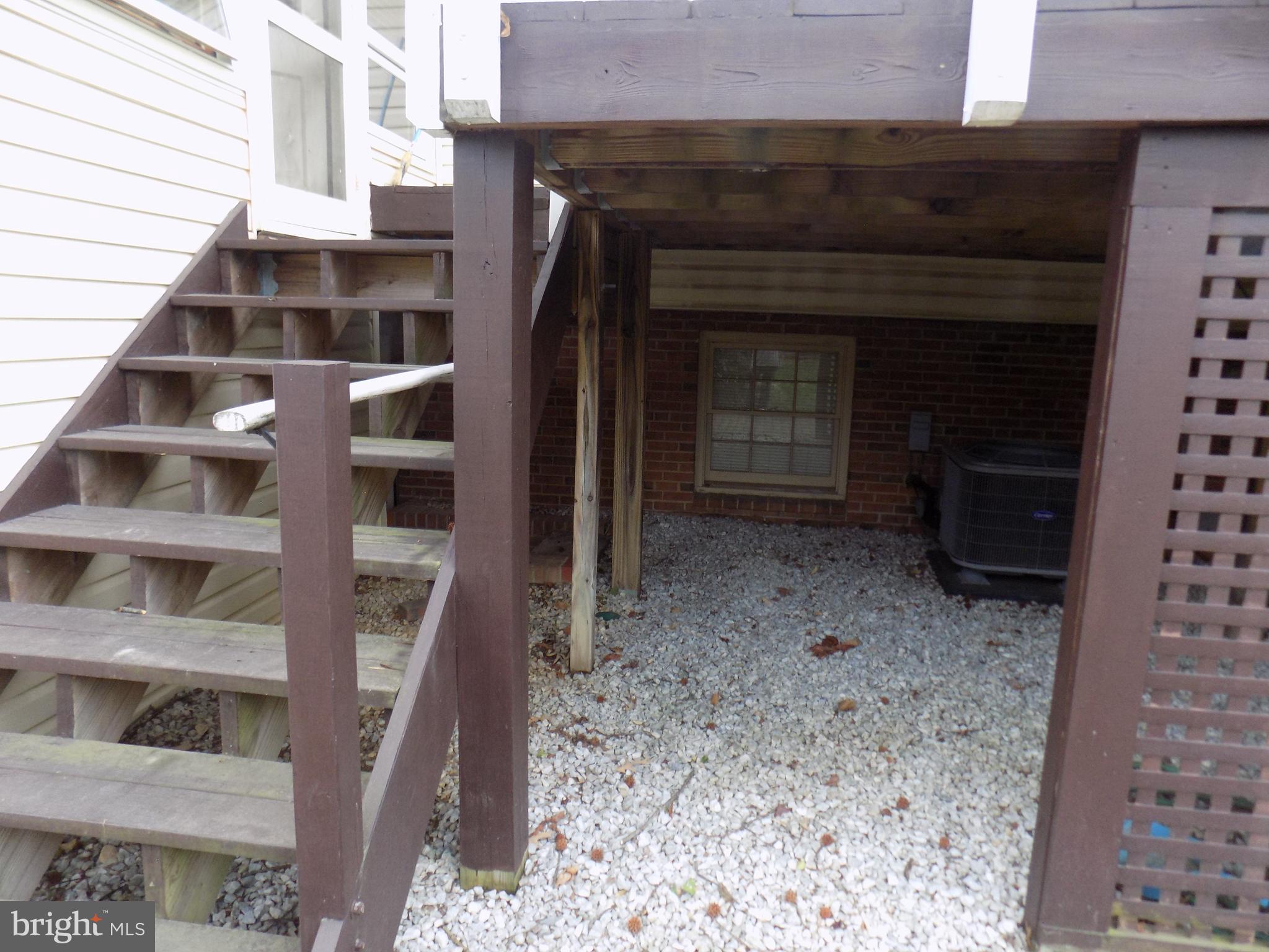 RIVERSIDE GARDENS - Residential