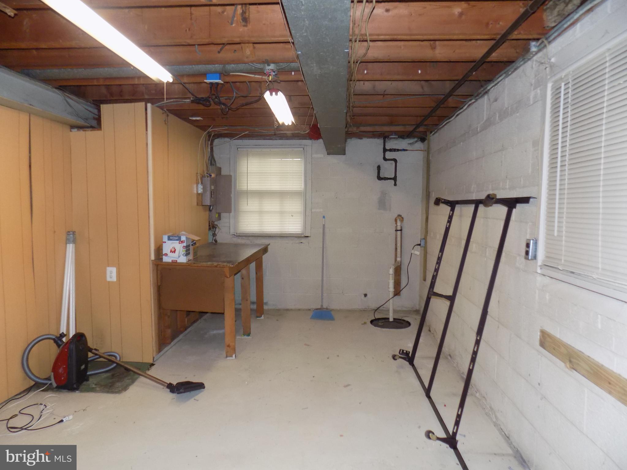 RIVERSIDE GARDENS - Residential