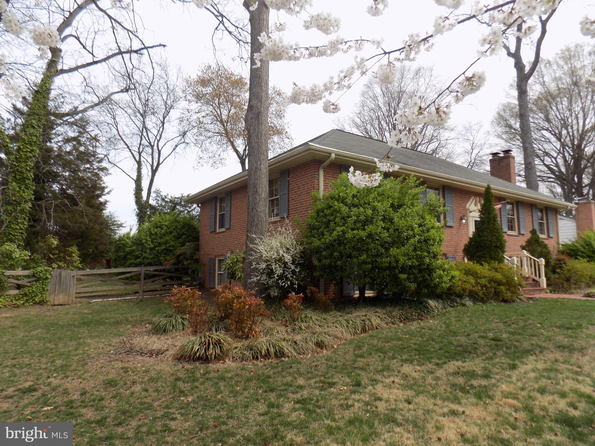 1806 OLD STAGE ROAD