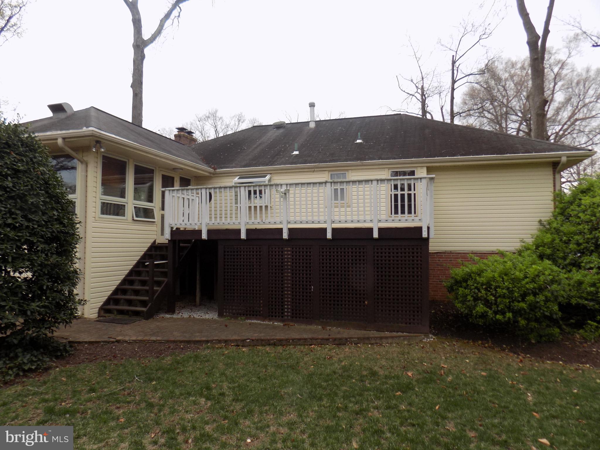 RIVERSIDE GARDENS - Residential